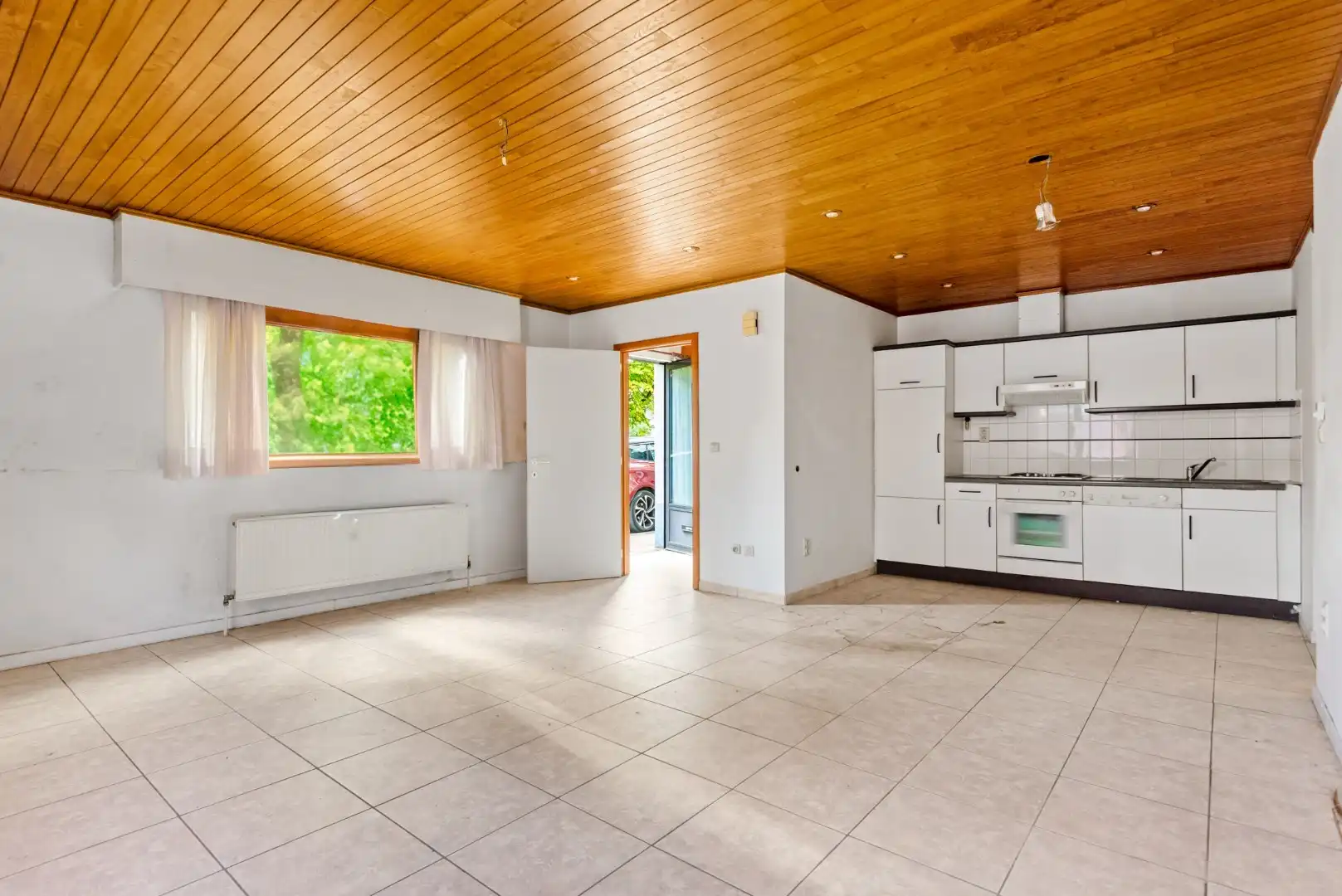 Appartementsgebouw met 2 garageboxen foto 3