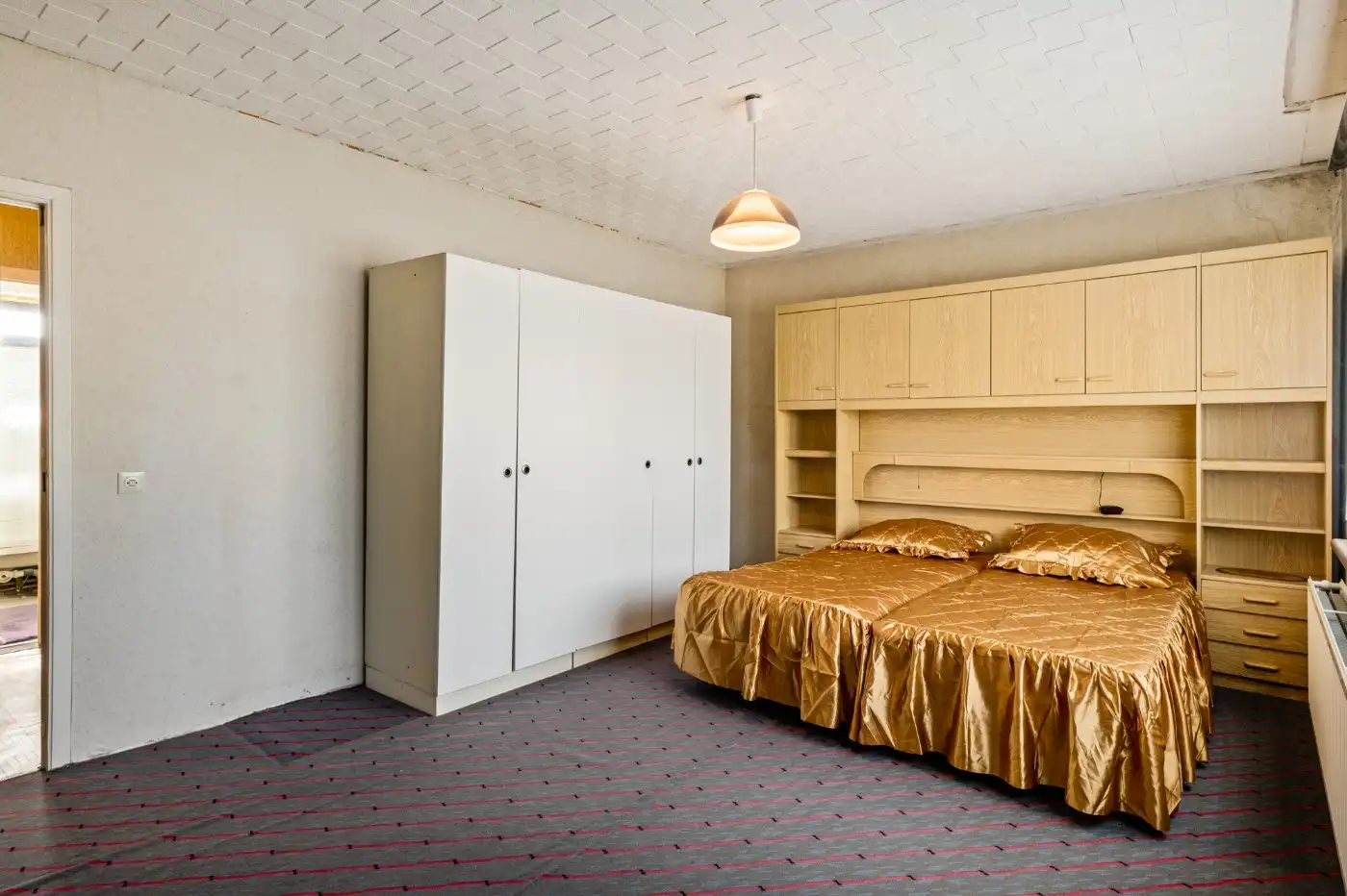 Op te frissen HOB met 3 slpk., garage en tuin foto 14