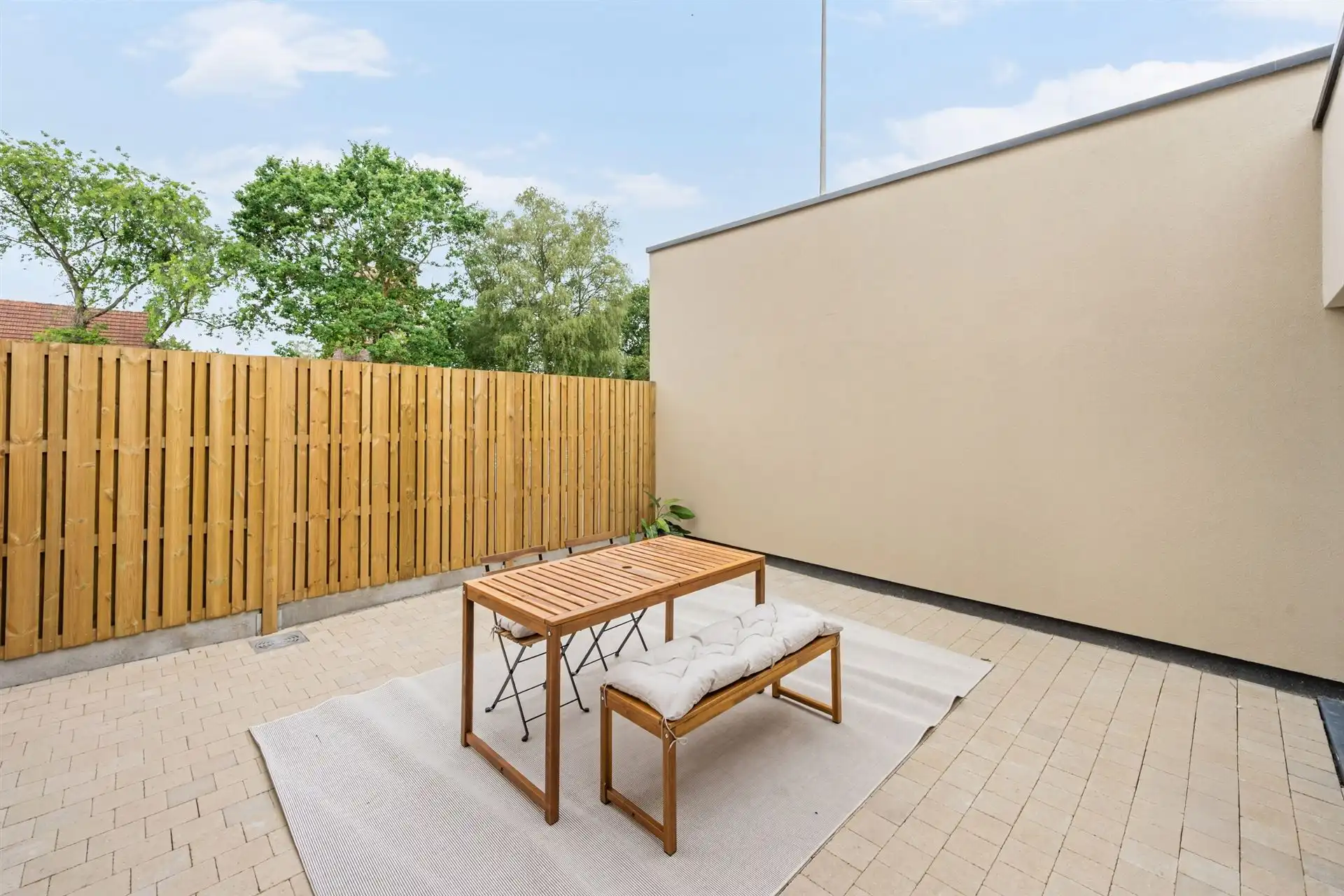 Kwalitatief gerenoveerde woning met 3 slk en leuk terras! foto 5