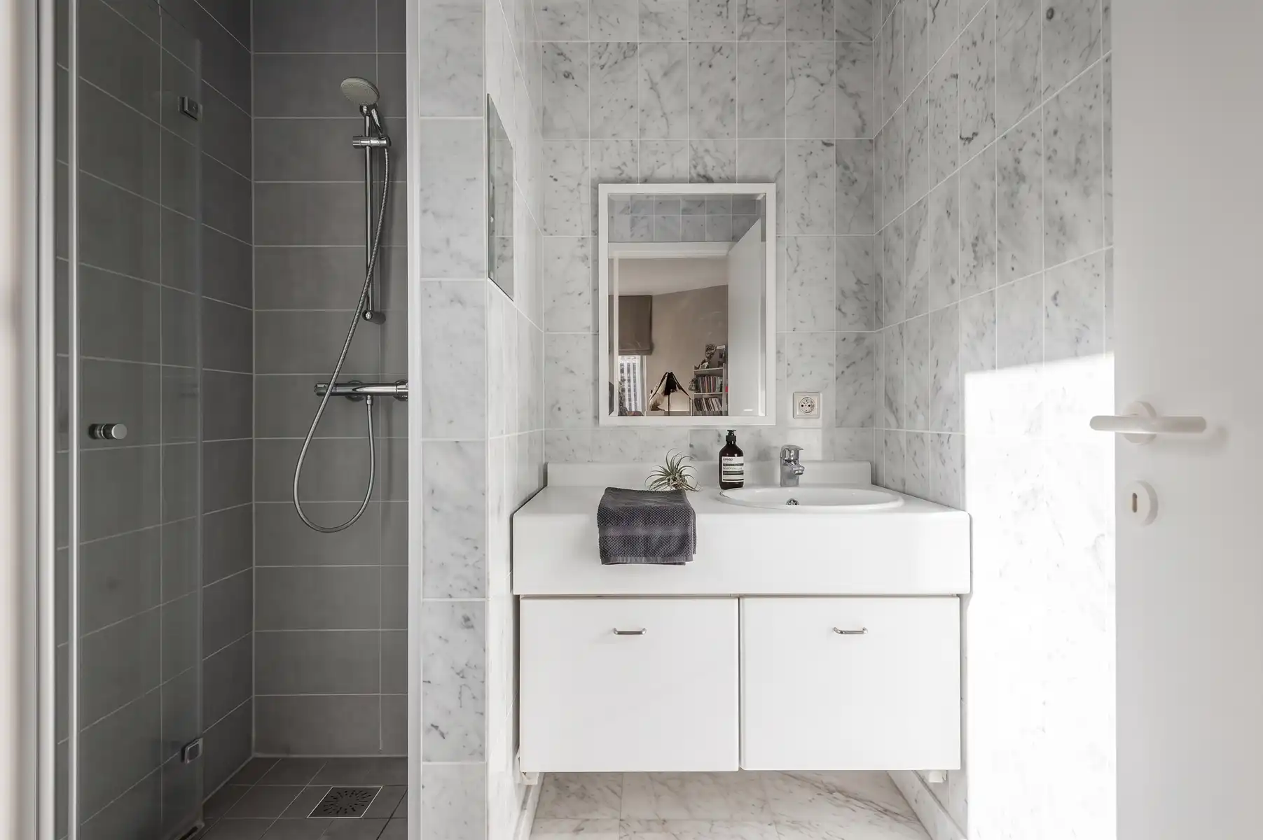 Exclusieve architectenwoning met zwembad in Kapellenbos foto 21