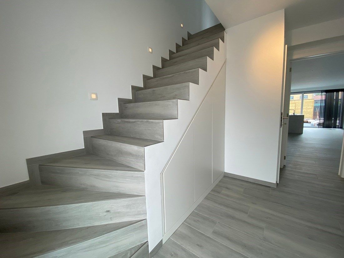 Moderne nieuwbouwwoning  net buiten het centrum van Zolder foto 2