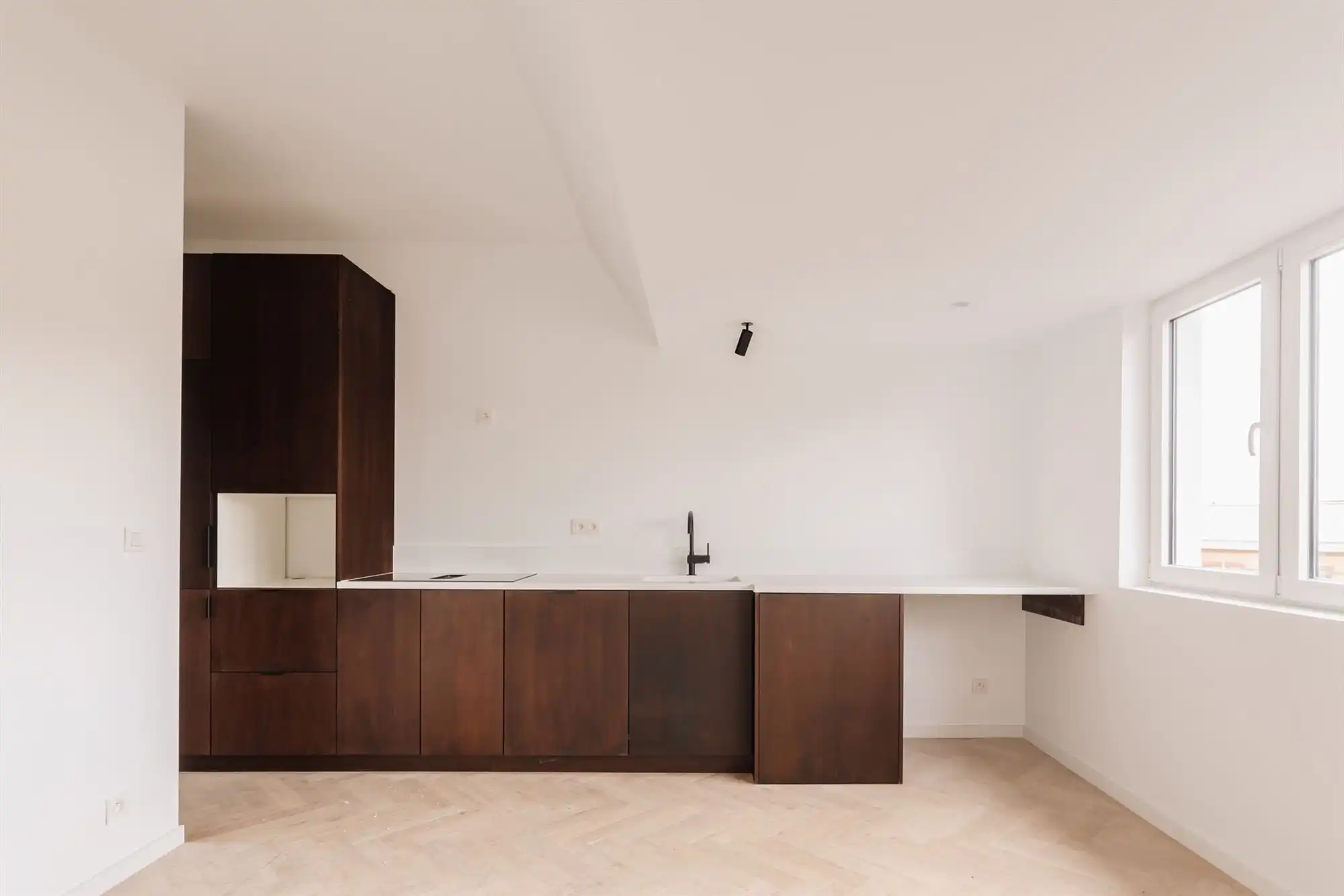 Gerenoveerd dakappartement met zonnig terras foto 5