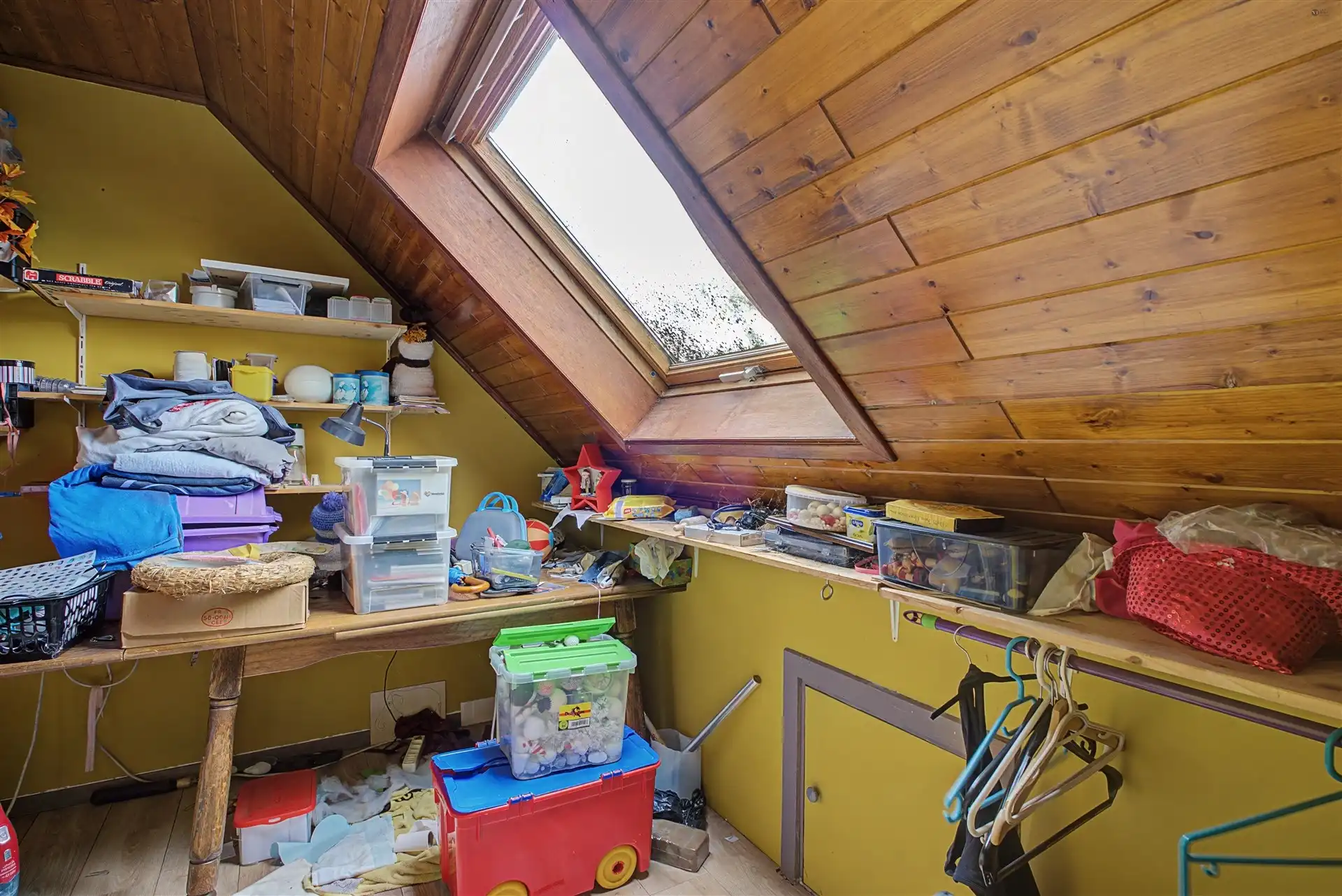 Half open bebouwing met een uitstekende basis foto 14