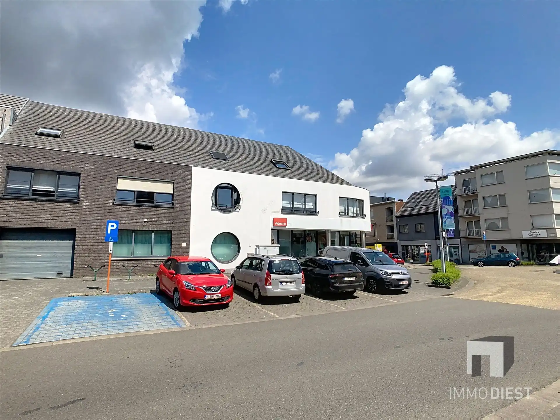 Luxueus ingerichte kantoorruimte foto 18