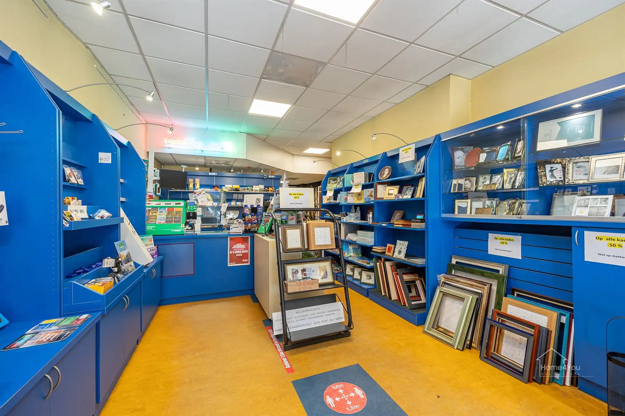 Veelzijdig handelshuis met ruim duplex appartement foto 22