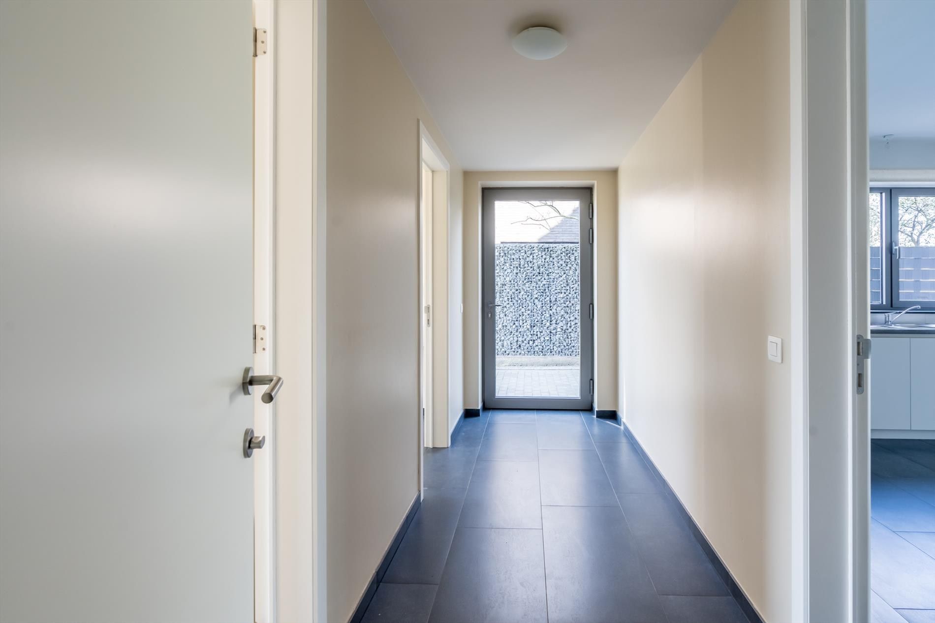 Ruime instapklare woning met 4 slpks nabij het centrum van Balen ! foto 3