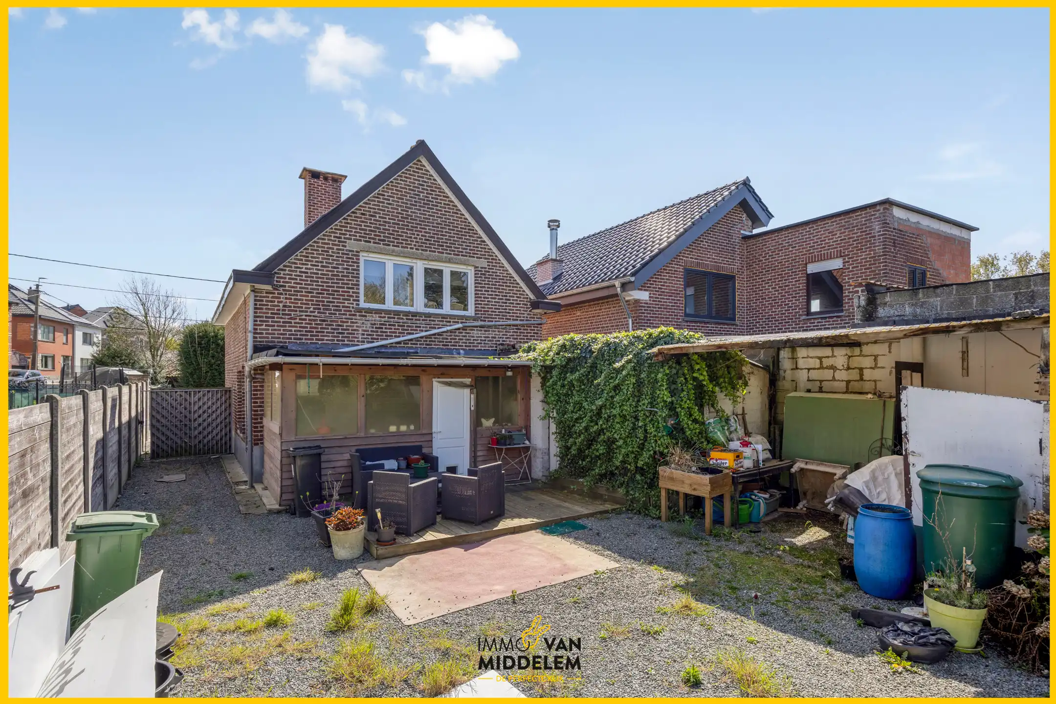 TE RENOVEREN STARTERSWONING MET 2 KAMERS EN TUIN foto 15