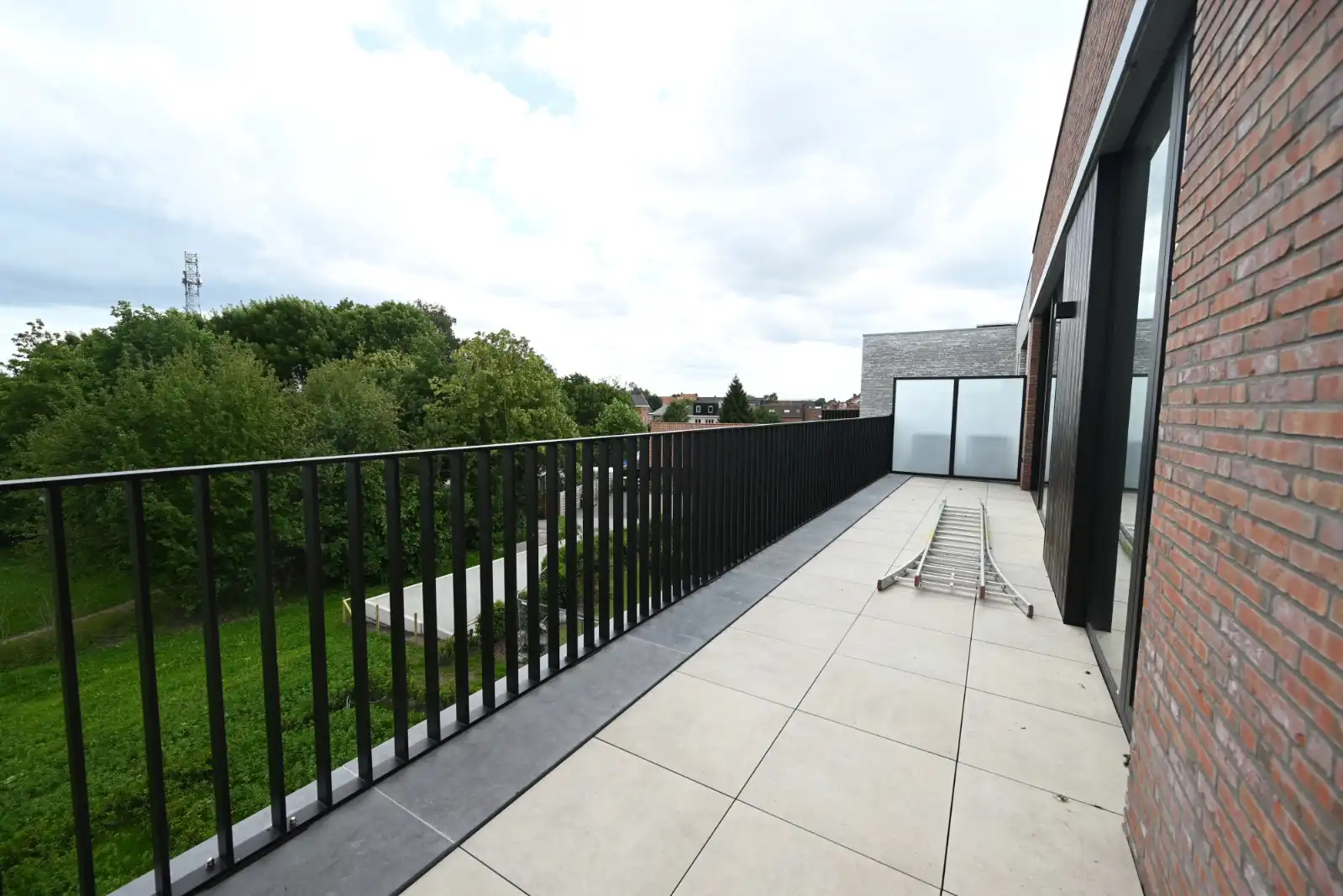 Residentie Parkzicht II – Penthouse met twee terrassen aan het Volkspark foto 2