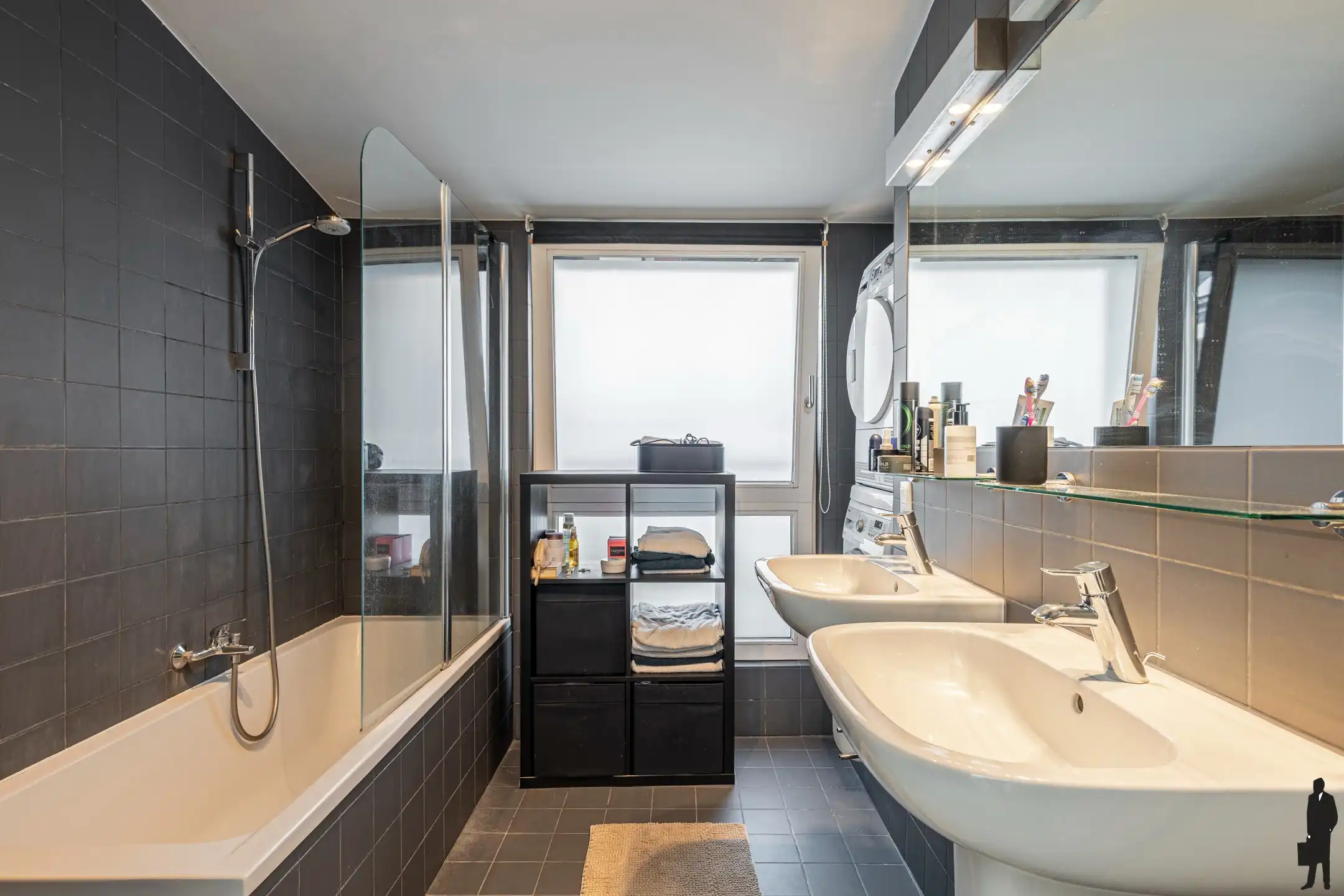 Duplexappartement met prachtig terras (40m²!) gelegen in centrum van Hoogstraten in schitterend monumentaal pand "Residentie De Rijkswacht". foto 16