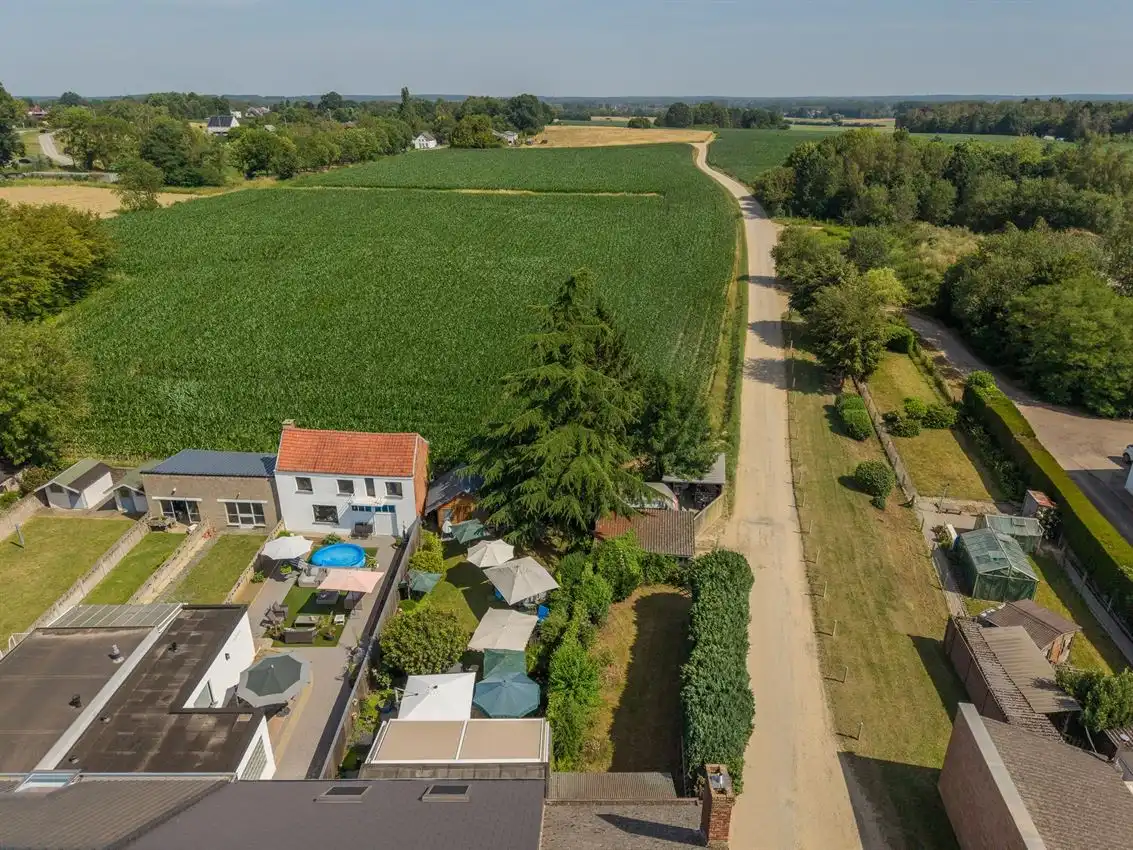 Charmante woning met tuin, 2 slk, garage en uniek zicht op groen landschap foto 29