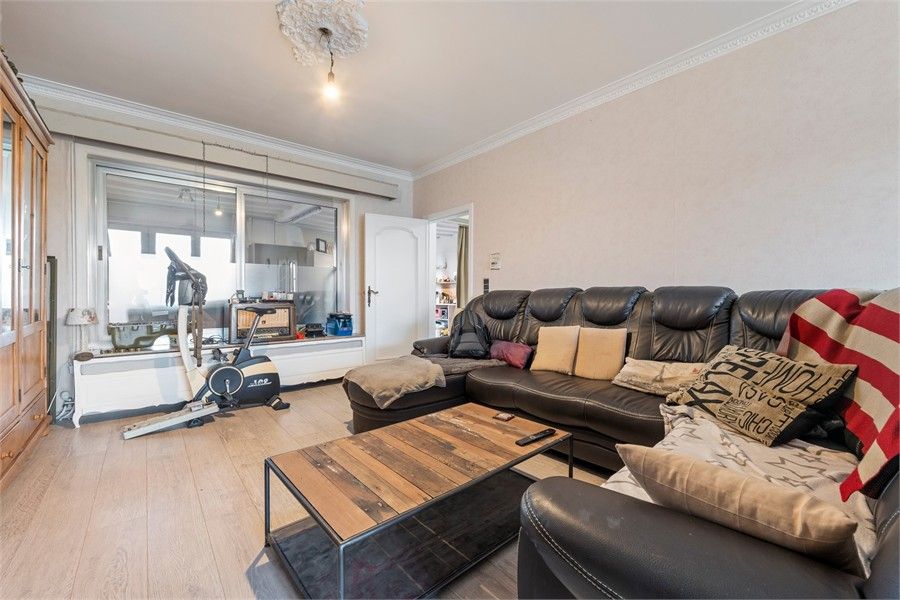 RUIME GEZINSWONING BOORDEVOL POTENTIEEL IN NIEUWERKERKEN foto 12