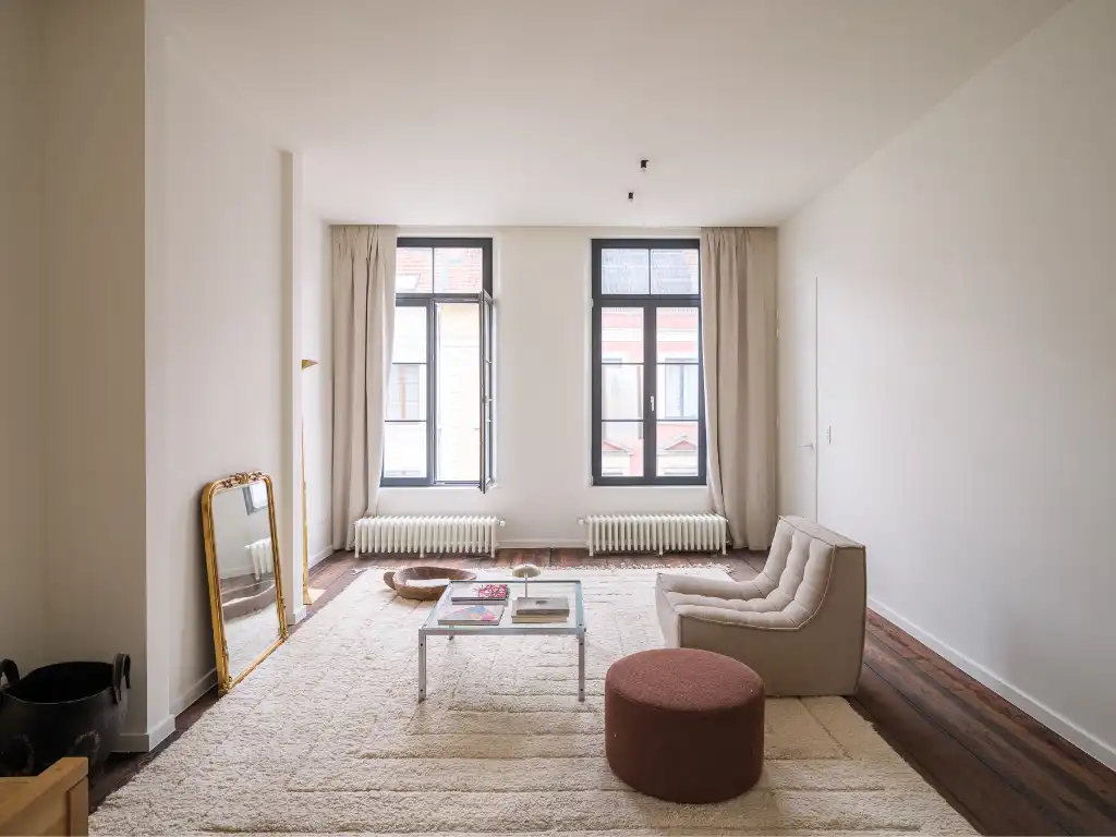 Gerenoveerd tweeslaapkamerappartement met zonnig terras in een voormalige herenwoning, nabij het historisch centrum van Gent. foto 10