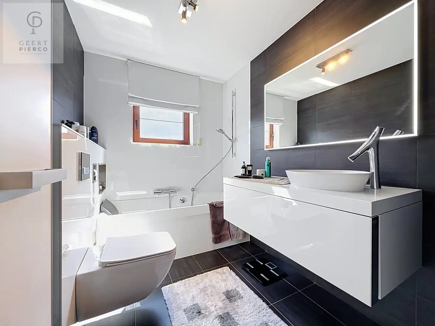 Moderne woonst te Landen foto 20