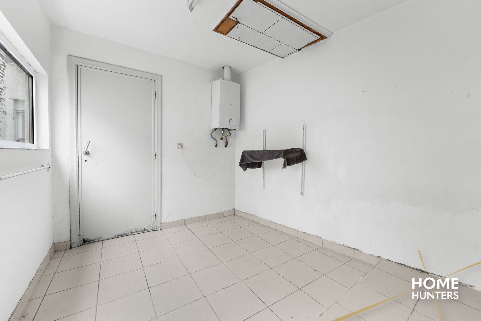 Charmante, op te frissen rijwoning met ruime tuin en 3 slaapkamers foto 10