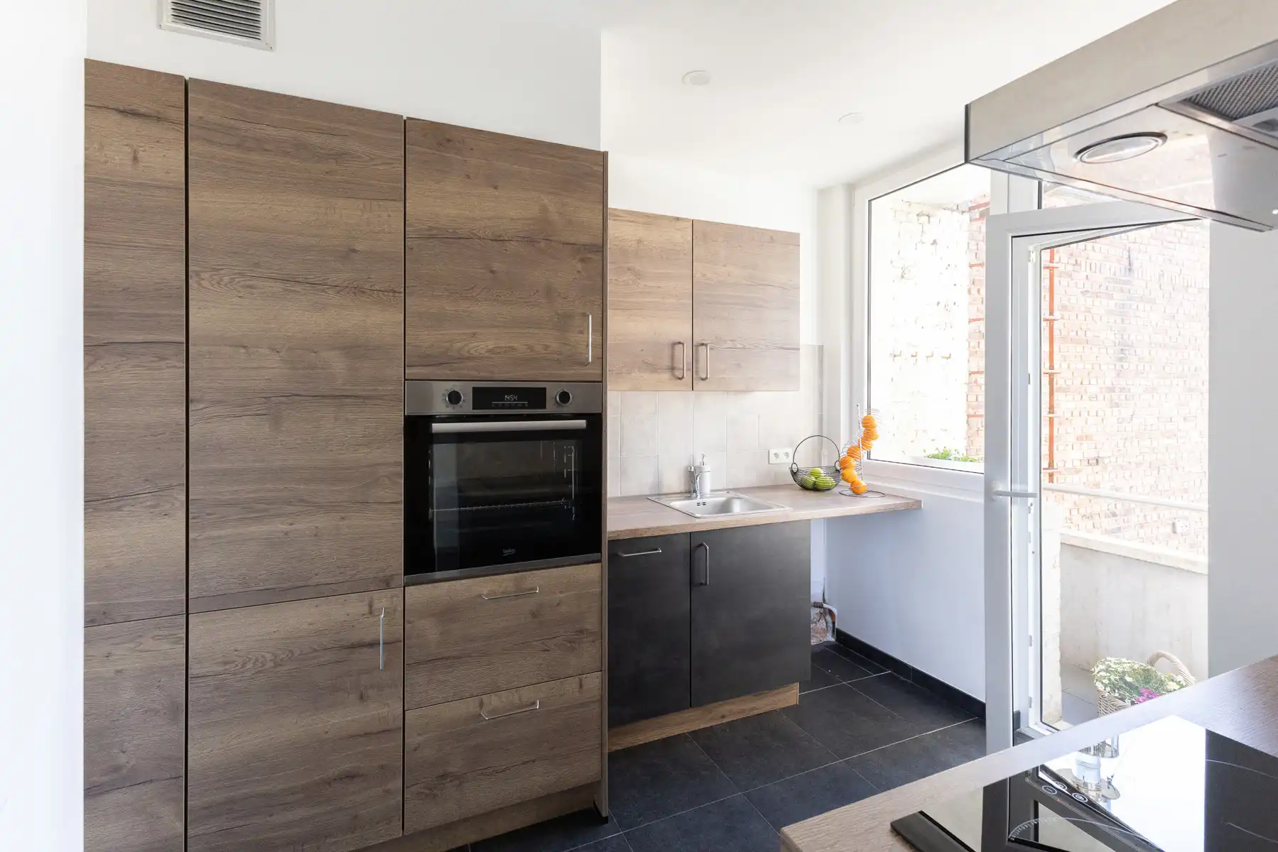  Instapklaar 1-slaapkamer appartement met terras foto 4