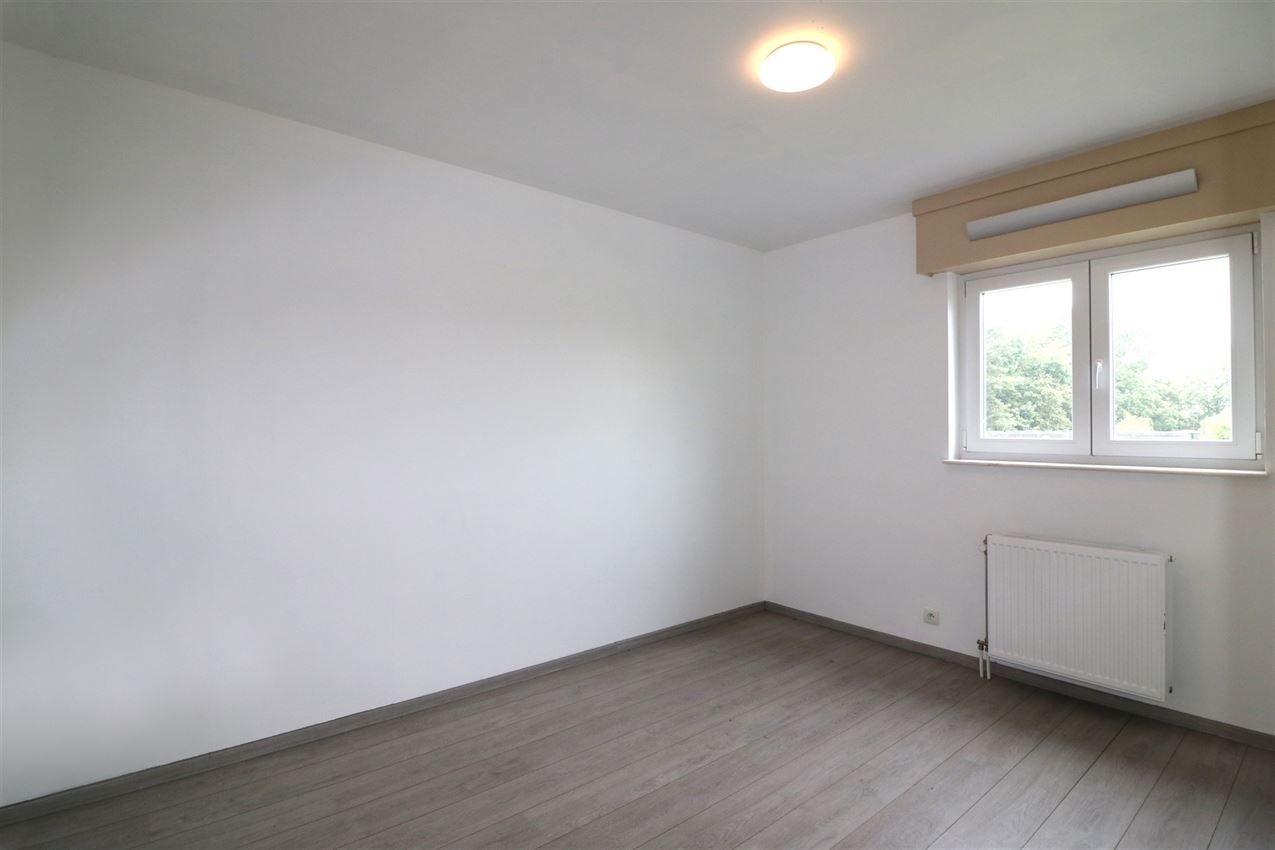 Mooi en landelijk, heel recent, 3 slpk., terras en tuin  foto 31