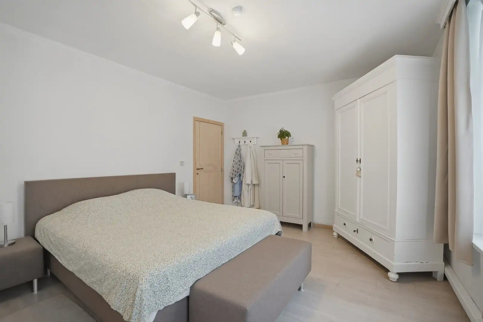 Gezellige woning met 3 slaapkamers te Bredene foto 11