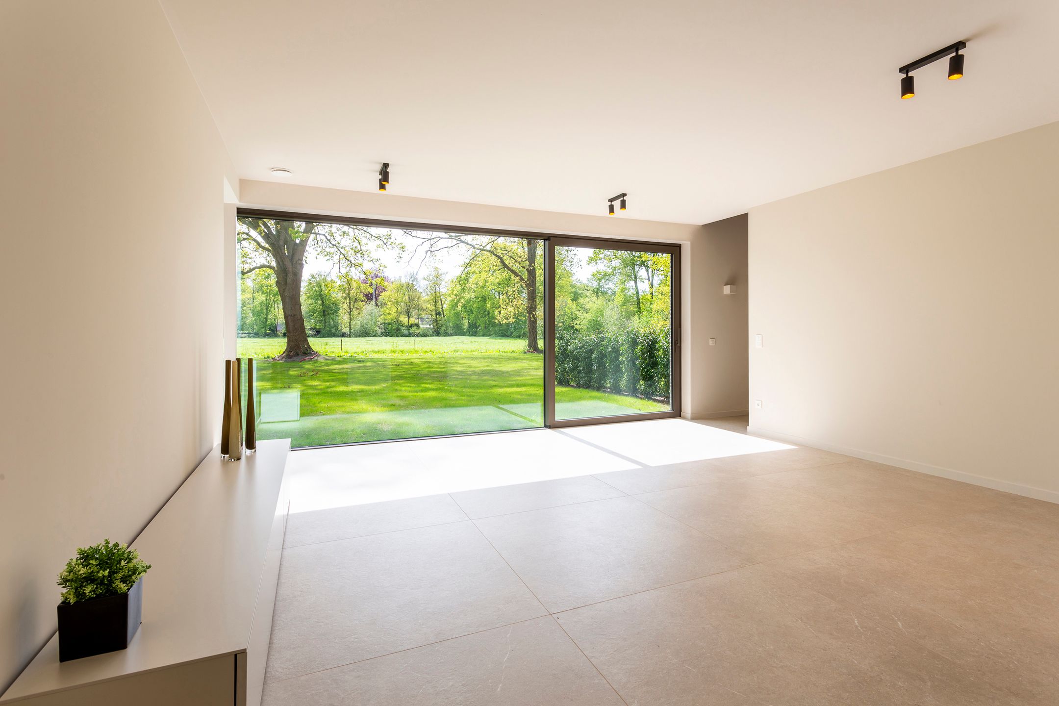 high end nieuwbouw luxevilla in rustige, residentiële wijk foto 11