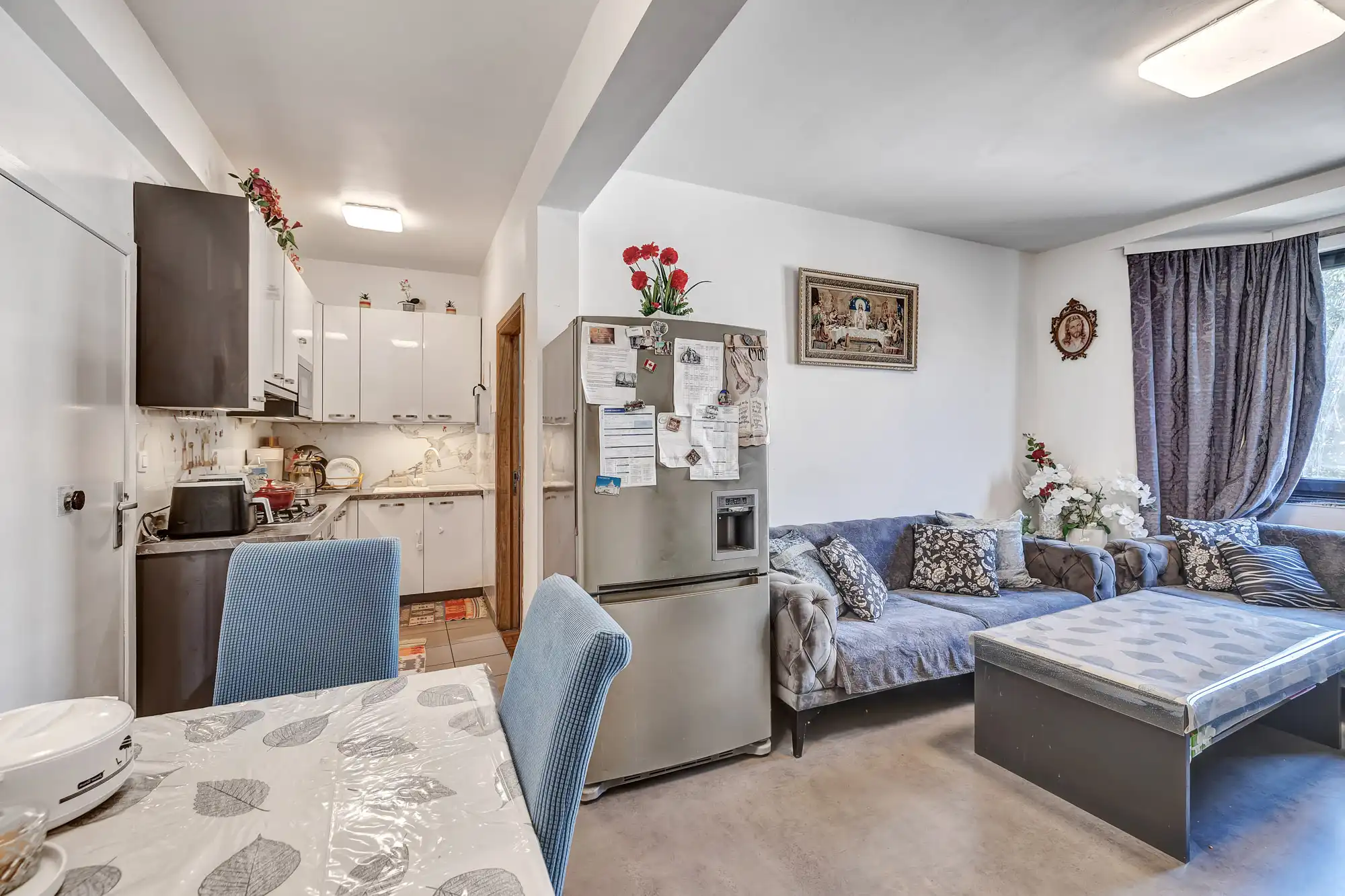 Instapklaar appartement met 2 slaapkamers te Anderlecht foto 3