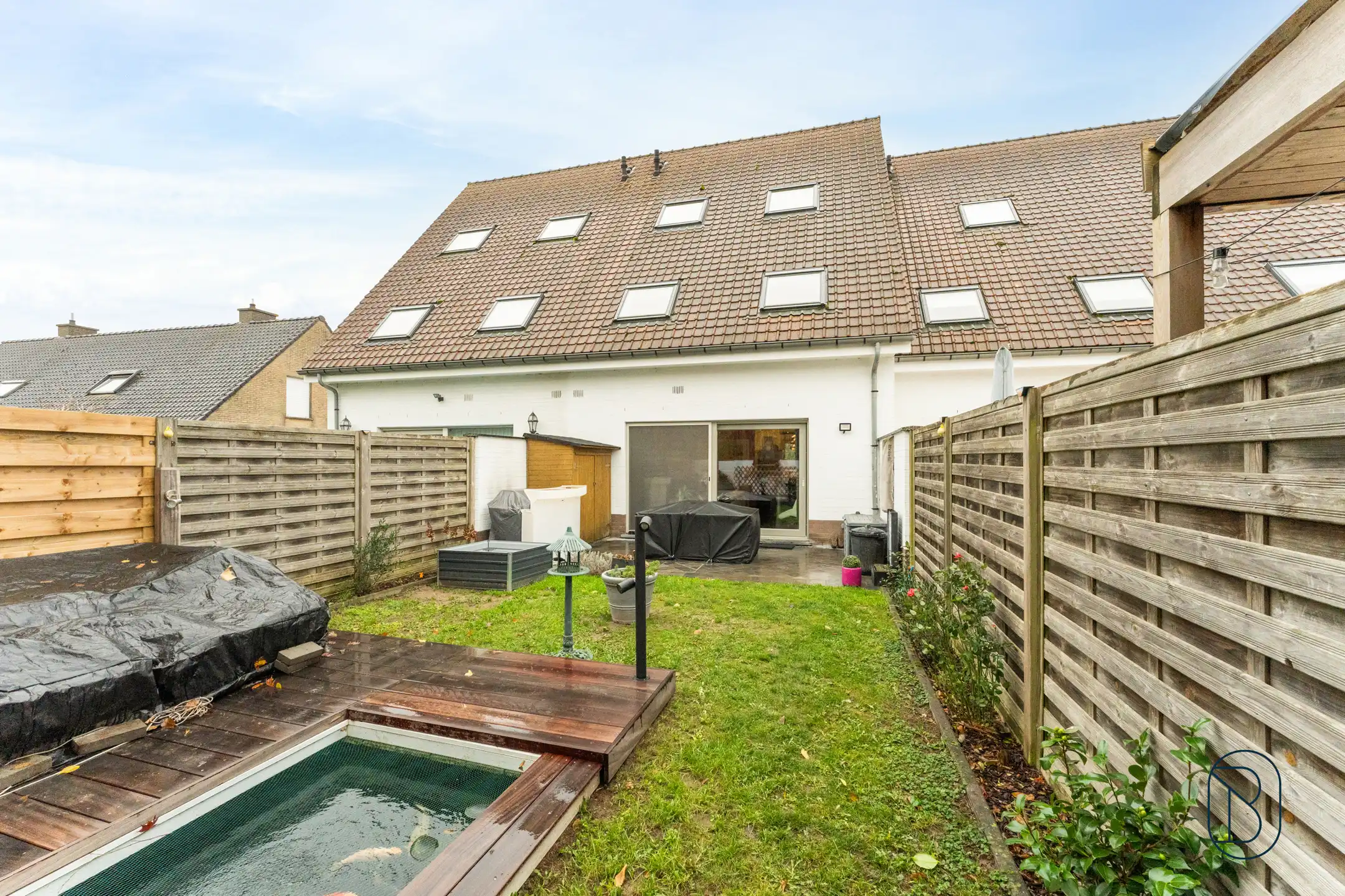 Instapklare woning met 4+ kamers, tuin, oprit en garage foto 18