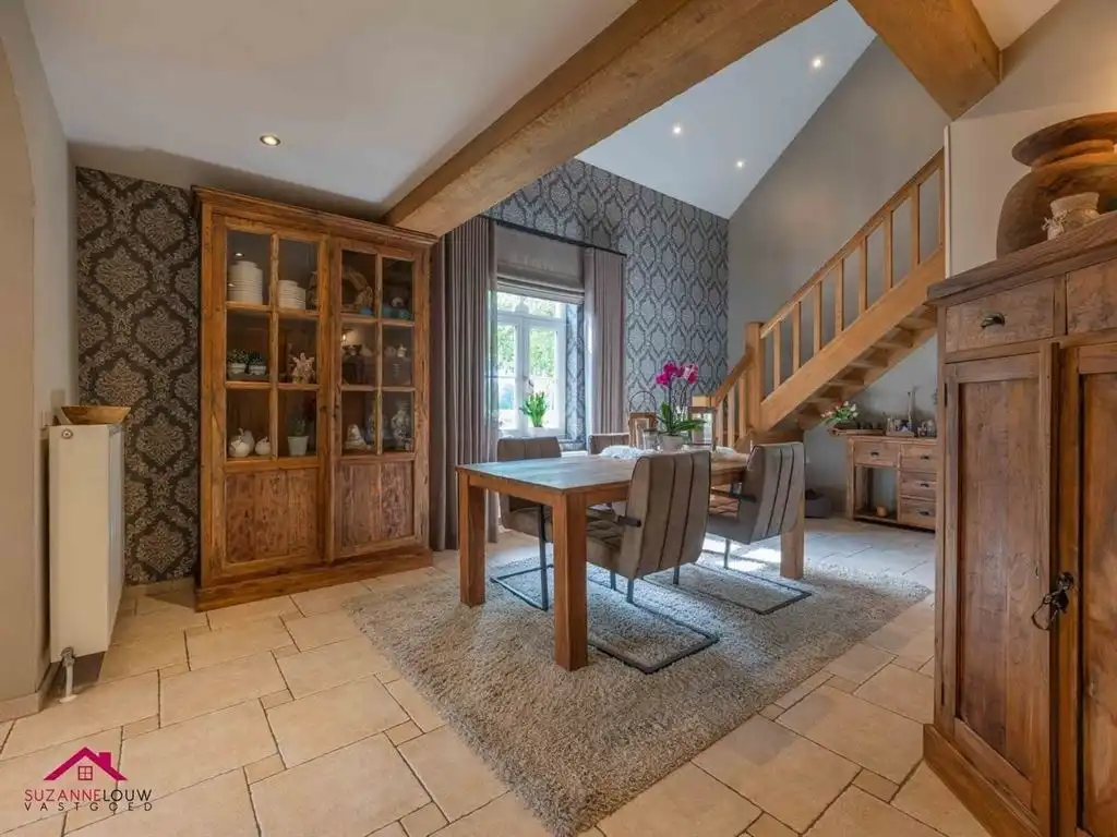 Hoogwaardig afgewerkte, landelijke villawoning foto 15