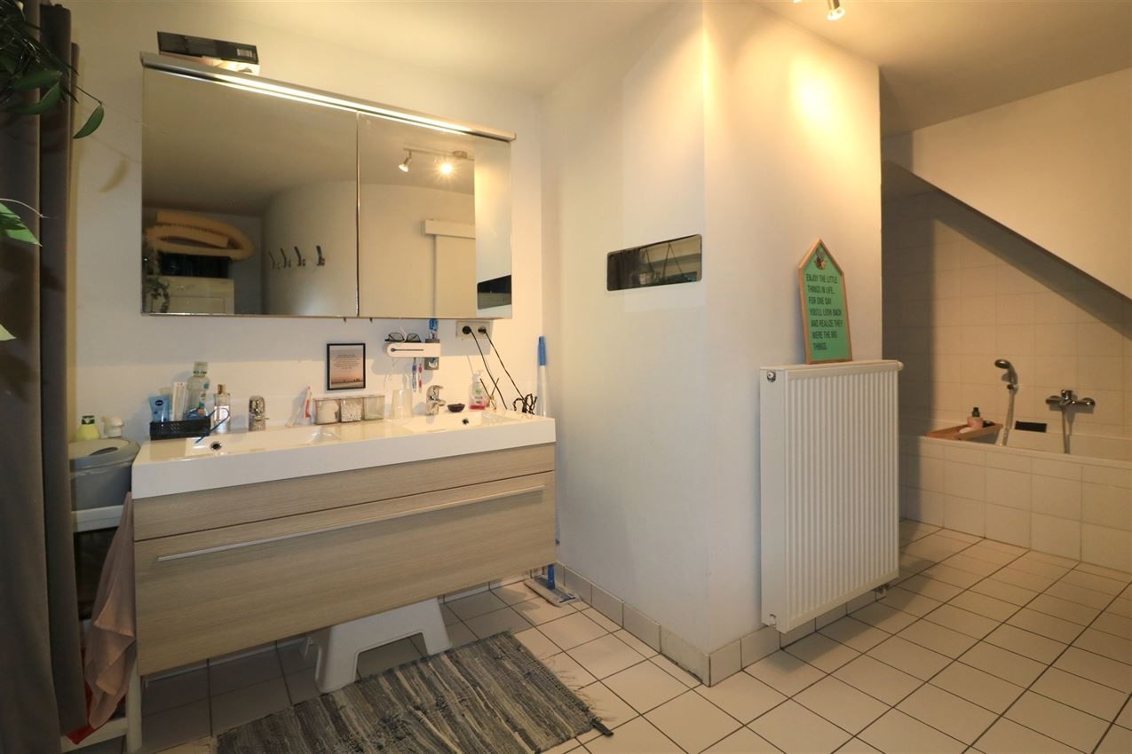 Uniek gerenoveerd appartement in de stad foto 23