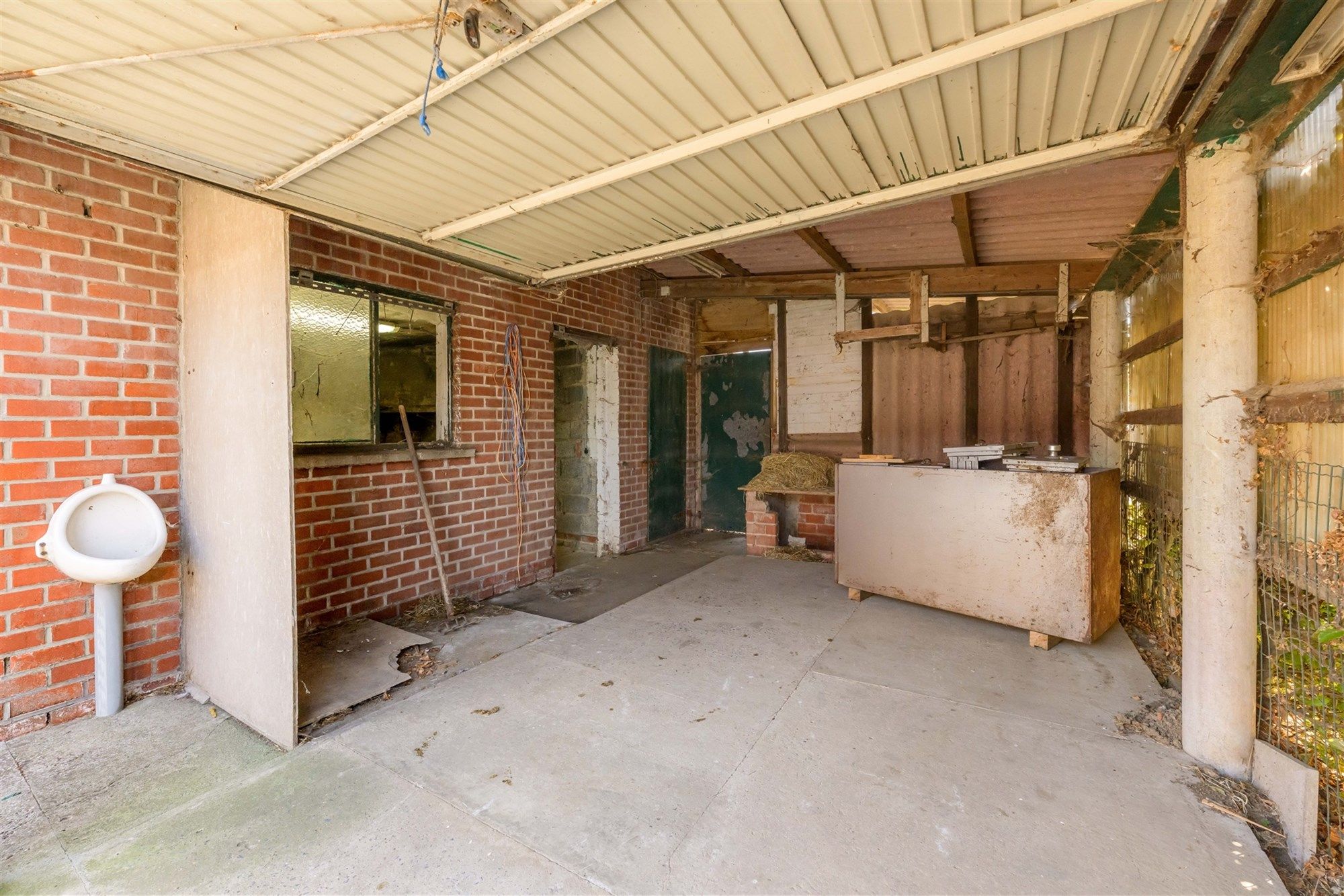 VRIJSTAANDE WONING MET BIJGEBOUWEN OP 913M² TE AARSELE foto 8