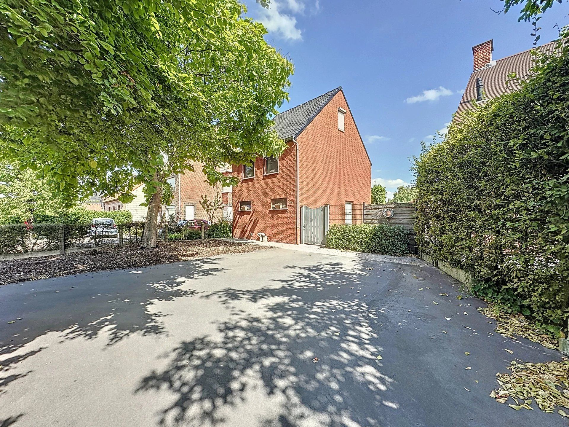 Moderne instapklare woning met 3 slaapkamers op mooi perceel foto 23