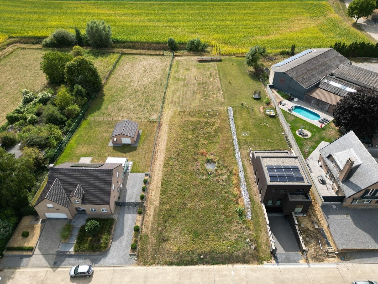 GOED GELEGEN BOUWGROND IN EEN OASE VAN RUST MET PRACHTIG UITZICHT foto {{pictureIndex}}