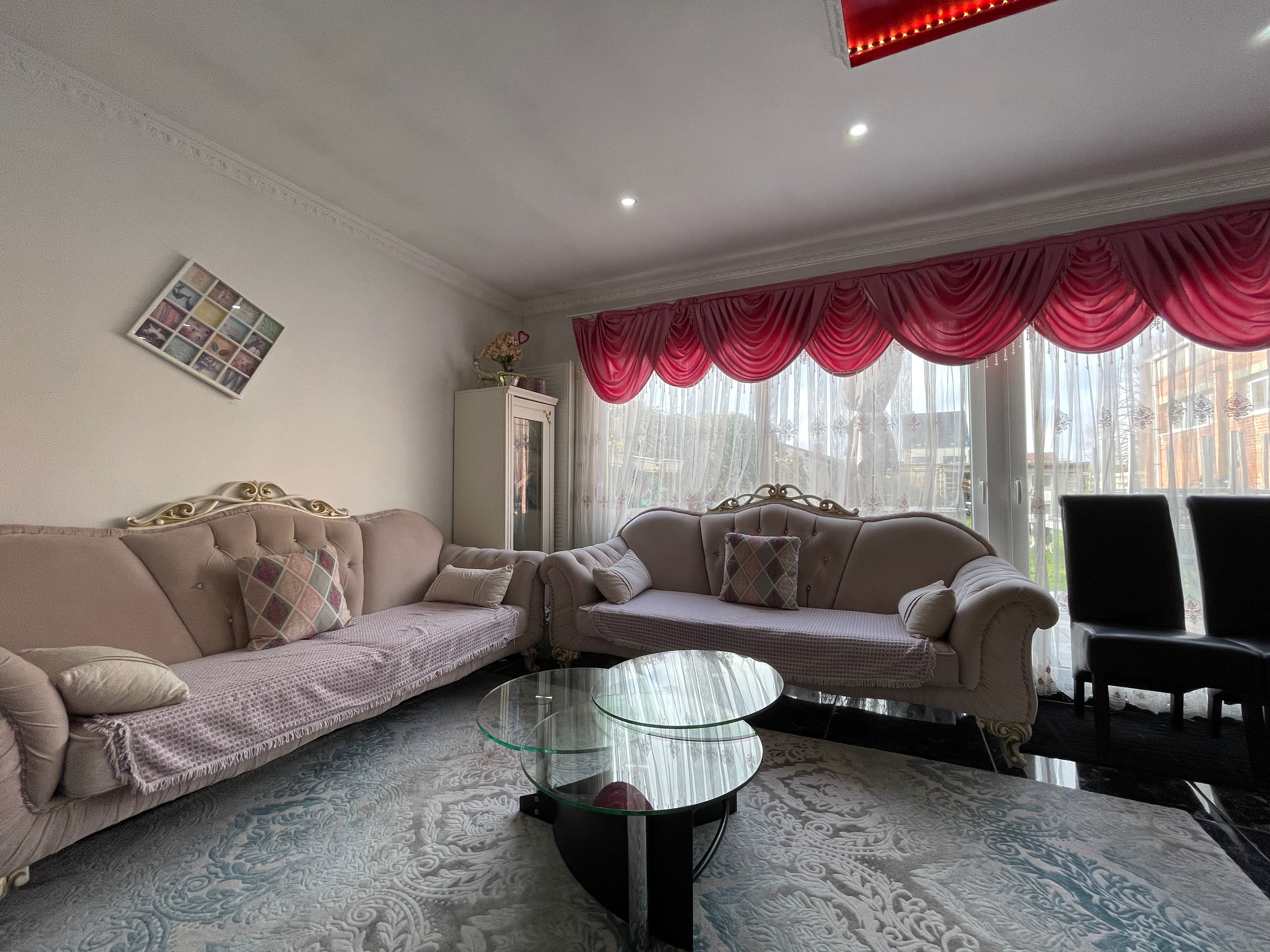 Instapklaar 263m² 2 badk 3 slpk foto 11