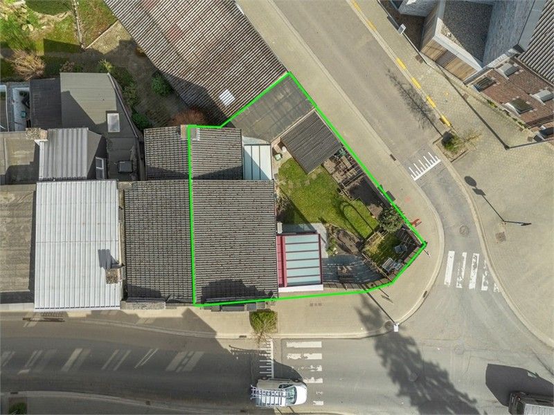 KNUSSE WONING MET GARAGE VLAKBIJ HET CENTRUM VAN TONGEREN foto 4