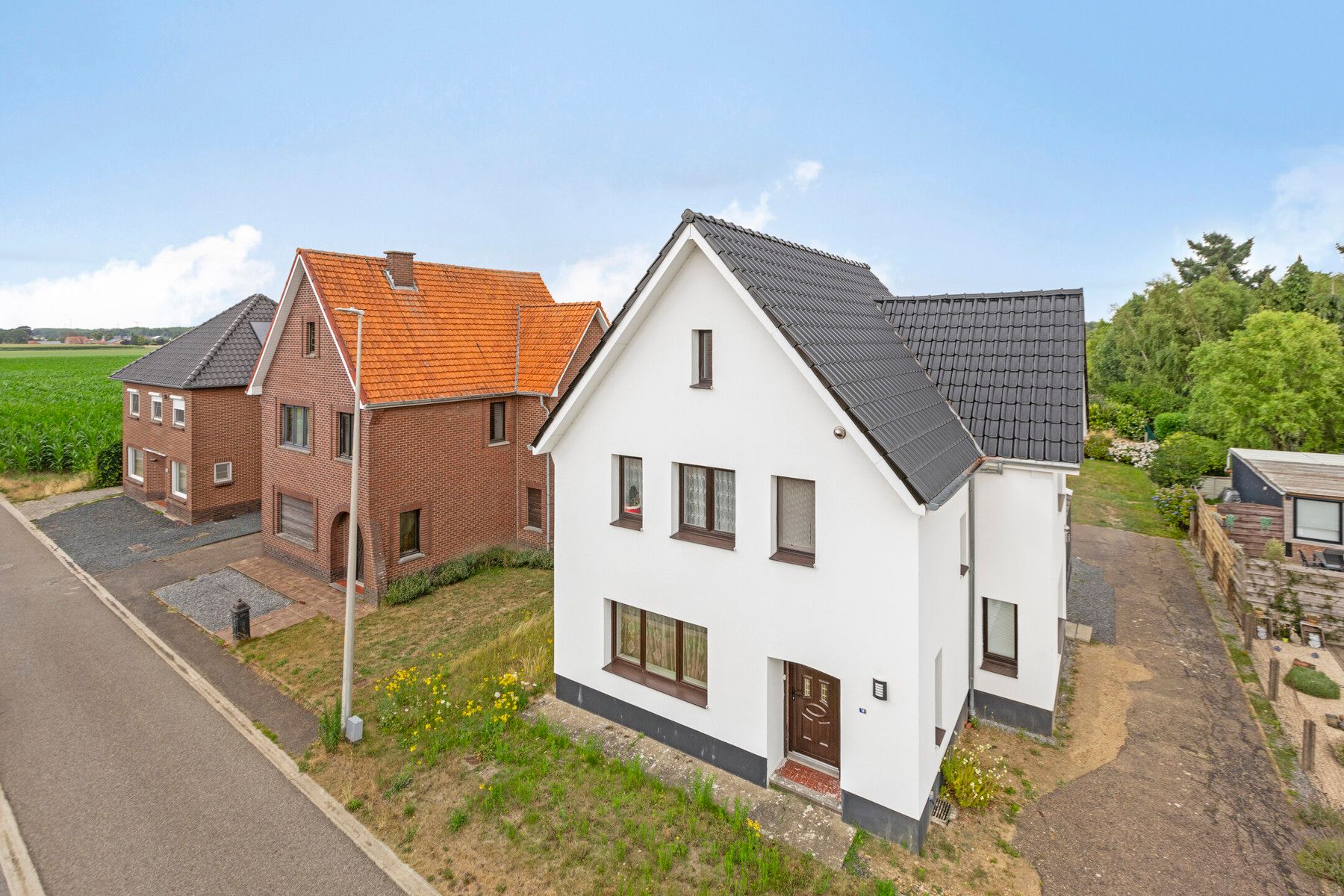 Gerenoveerde woning met drie slaapkamers foto 5