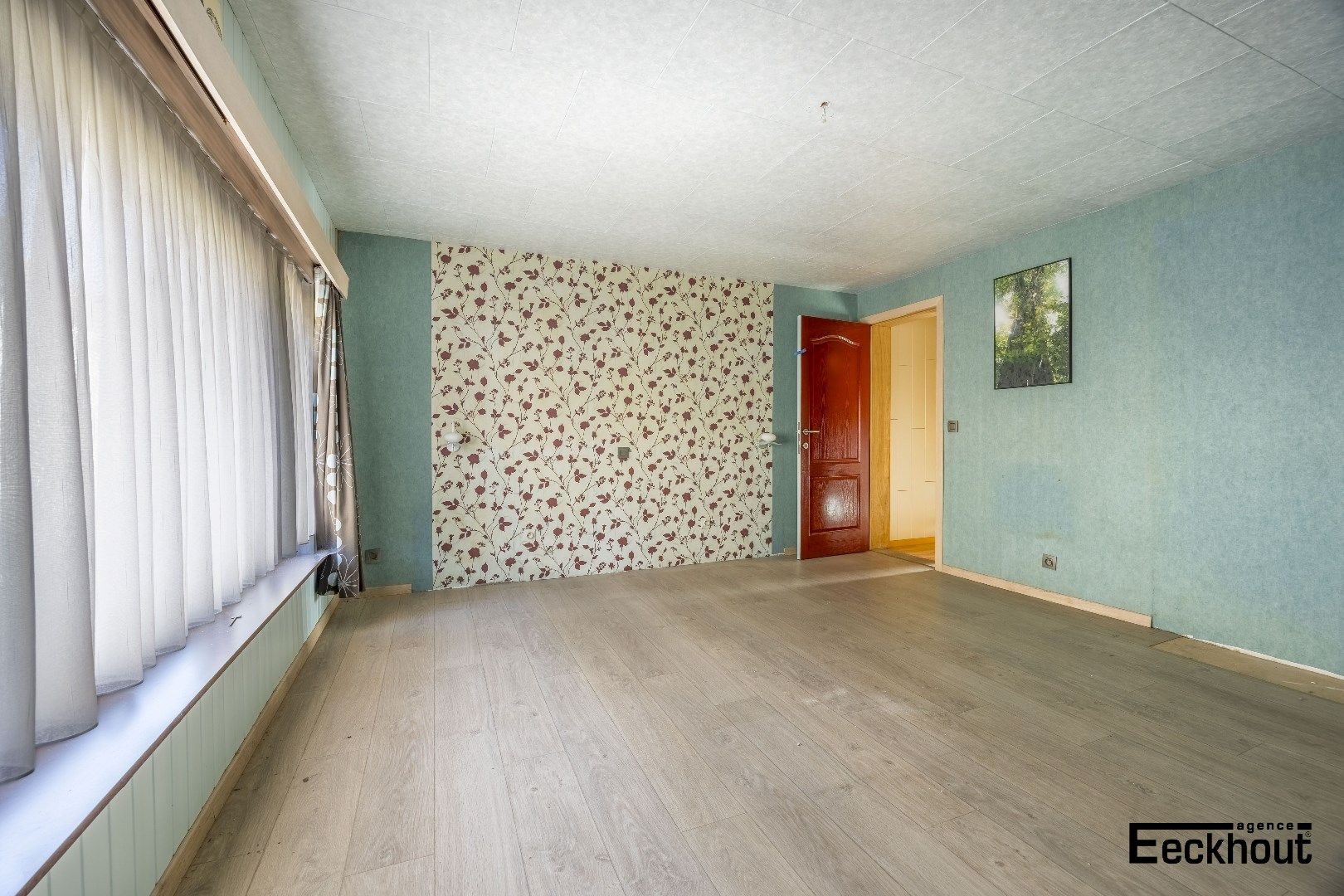 Te renoveren woning met diepe, zonnige tuin foto 9