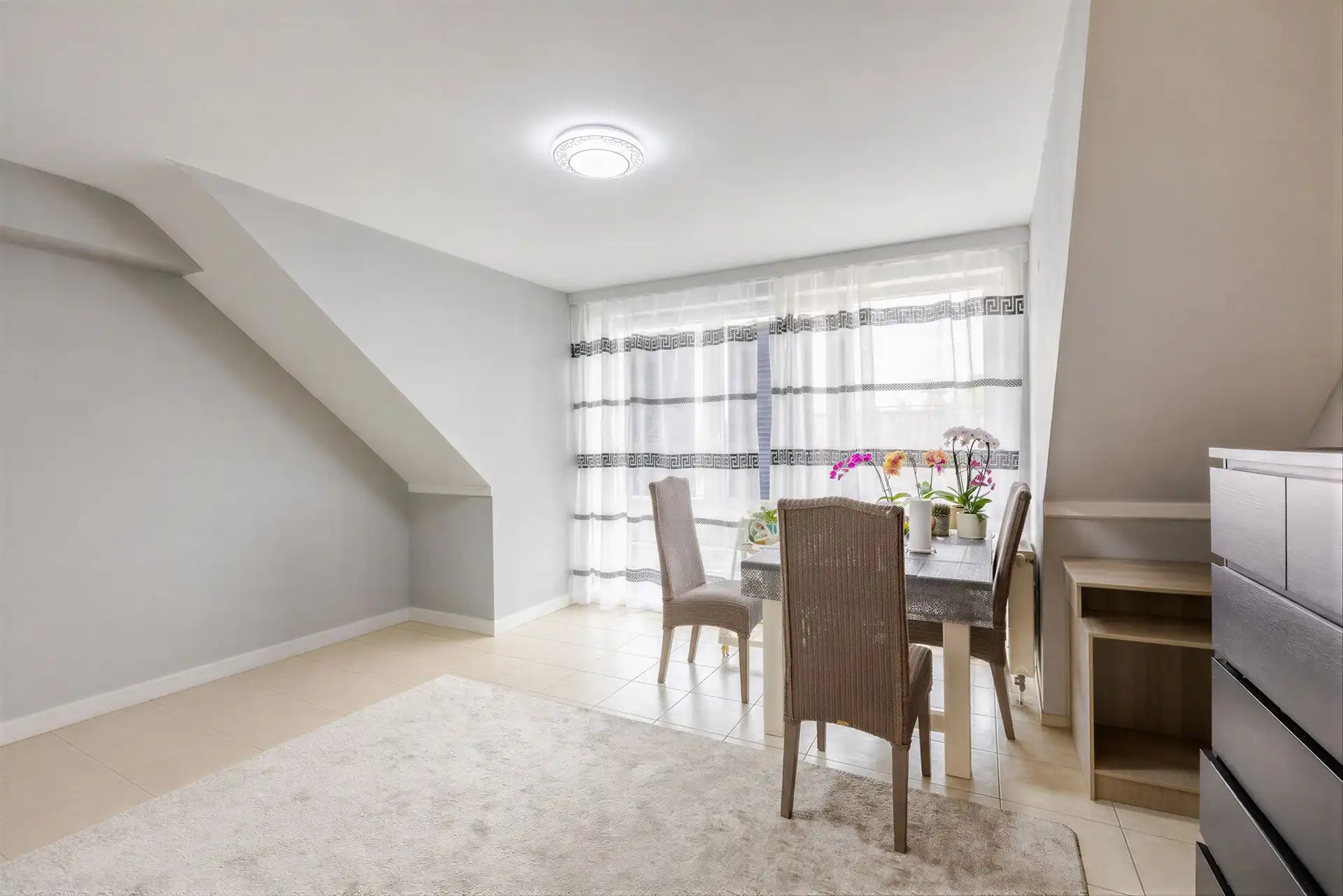 Instapklaar appartement met 2 slaapkamers foto 3