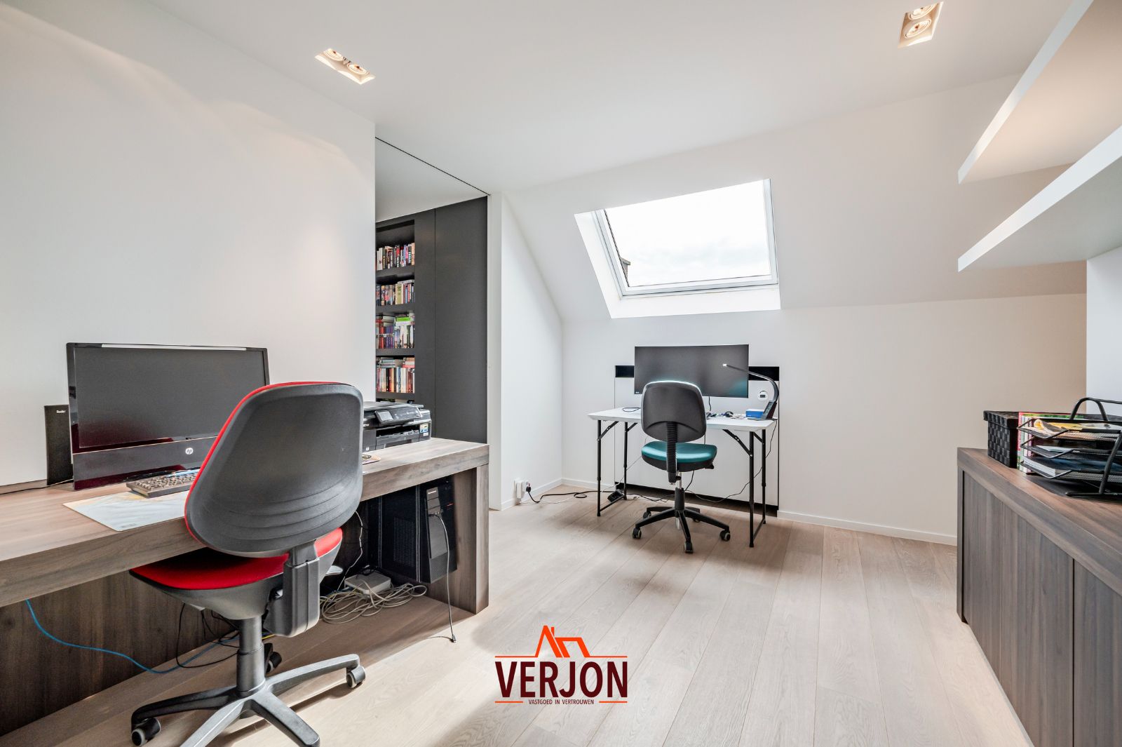 Kijkdag 11/10/2025 tussen 11 en 12 uur! Exclusieve woning met hangaar en luxueuze leefruimtes foto 31