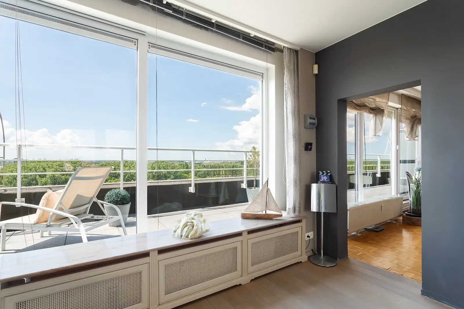 Exclusief penthouse met panoramisch uitzicht op de 12de verdieping foto 21