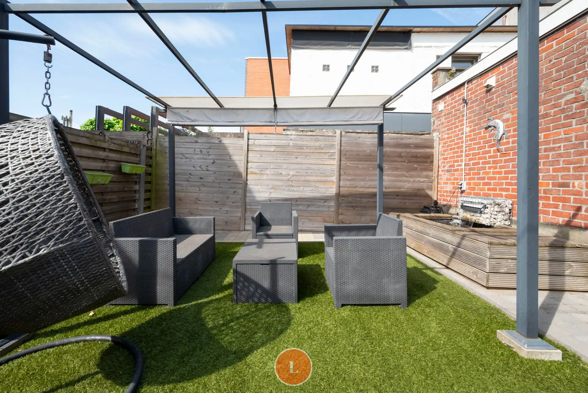 Charmante hoekwoning met onderhoudsvriendelijke stadstuin op centrale ligging in Menen foto 10