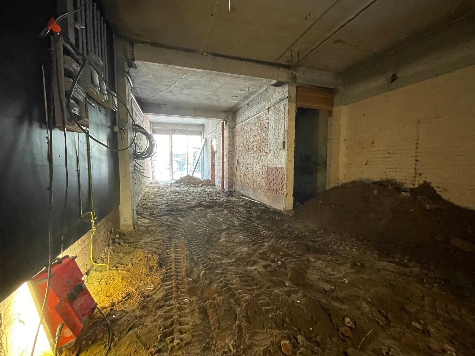 Handelsgelijkvloers op AAA-locatie foto 3