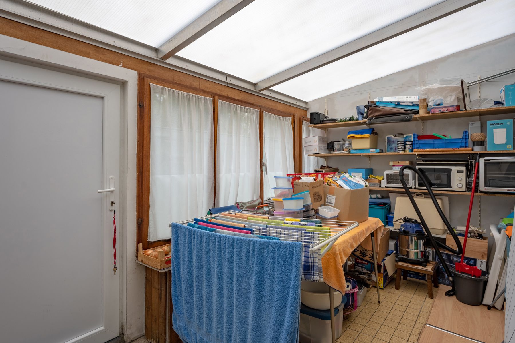 Gelijkvloersappt met terras, berging en parking voor de deur foto 11