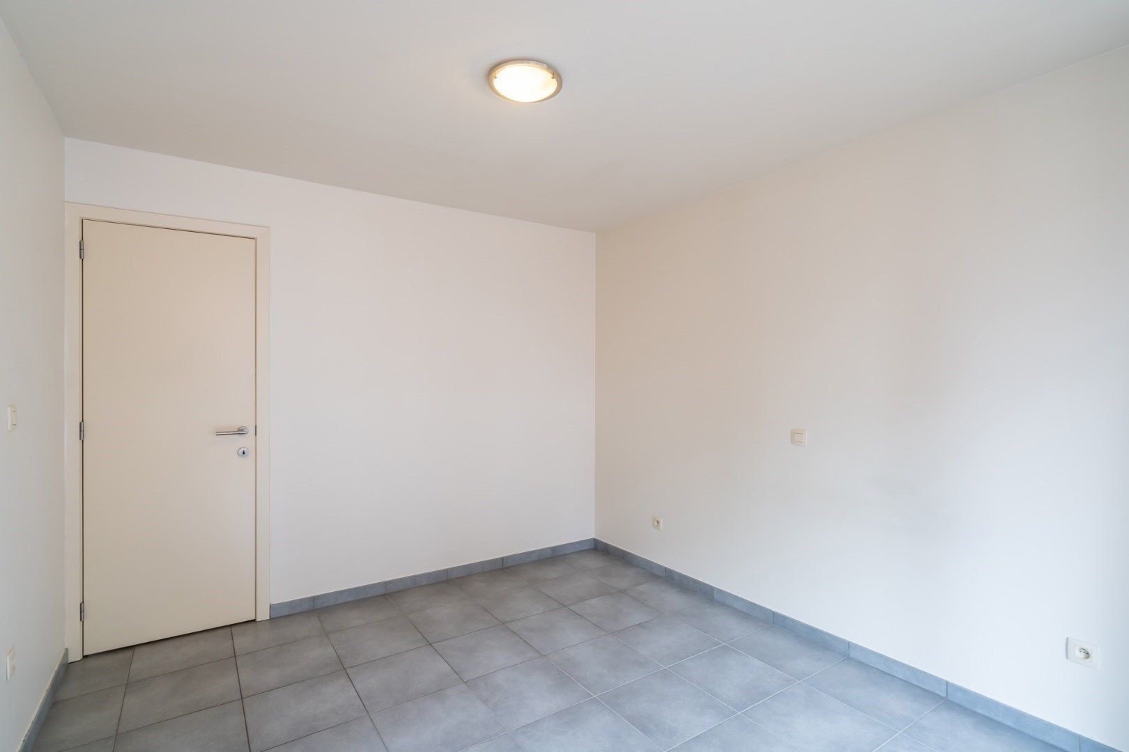Comfortabel, recent appartement met 2 slaapkamers, garage en kelderberging op wandelafstand van markt Bilzen + park Haffmans foto 26