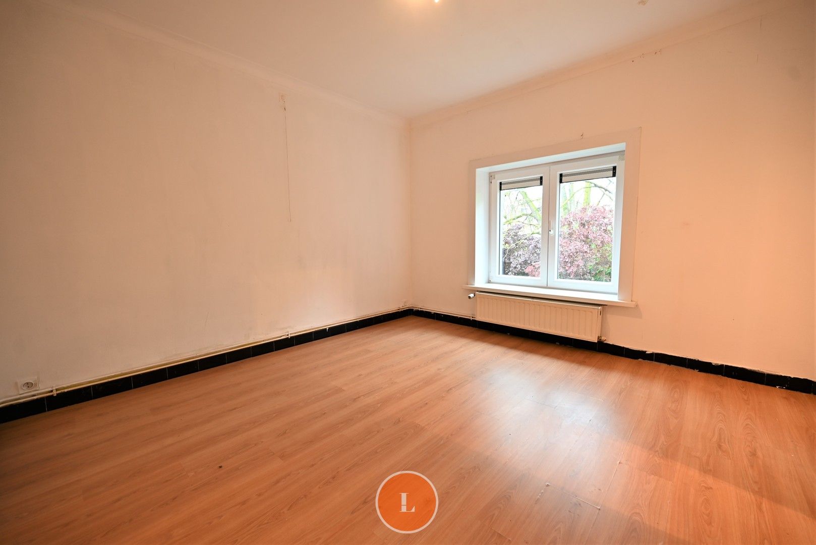 Opbrengsteigendom met 2 appartementen en 2 garages foto 6