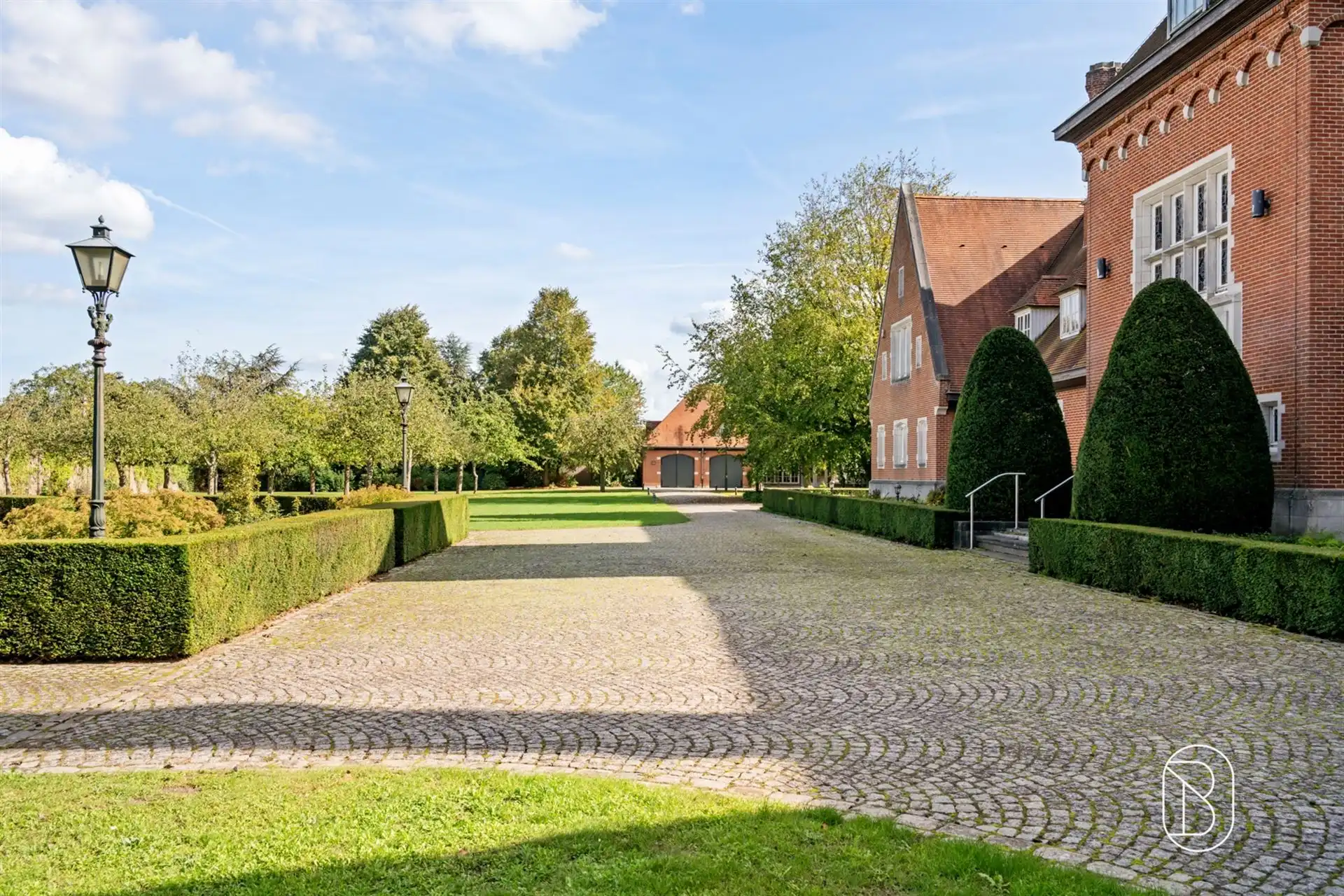 Exclusief landgoed op 6 ha te Deerlijk foto 11