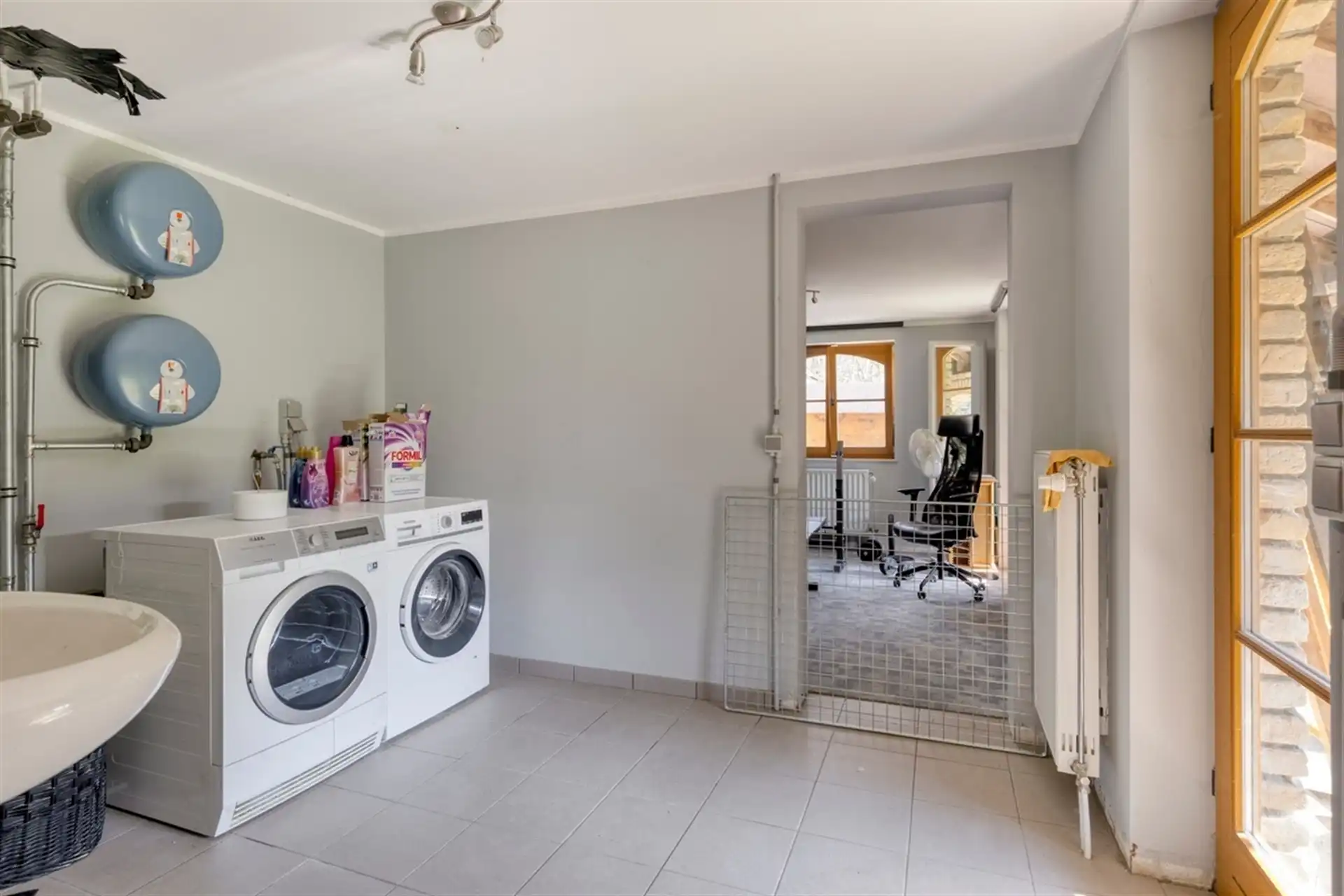 Instapklare villa met 4 slaapkamers, grote tuin en absolute privacy foto 23