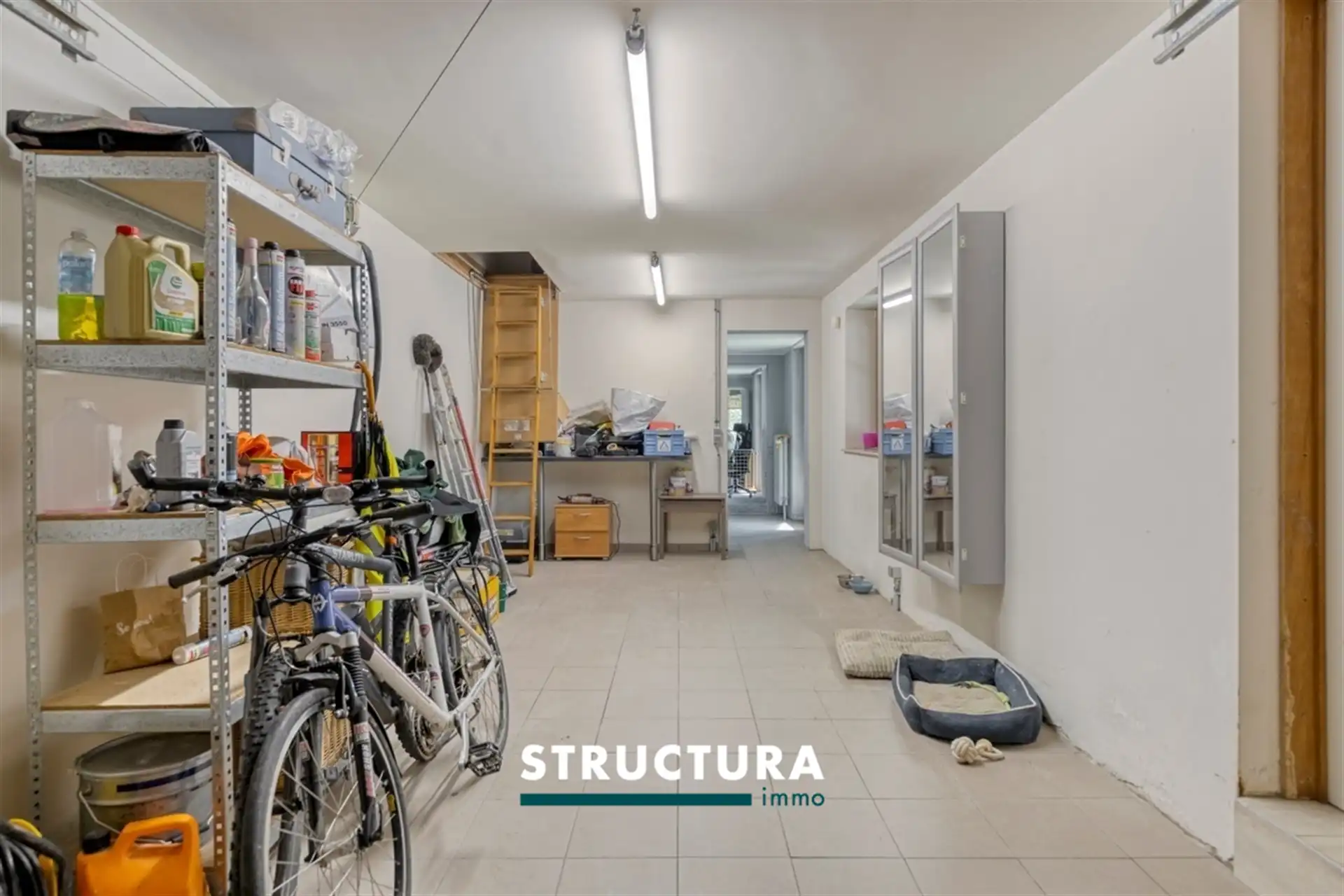 Instapklare villa met 4 slaapkamers, grote tuin en absolute privacy foto 23