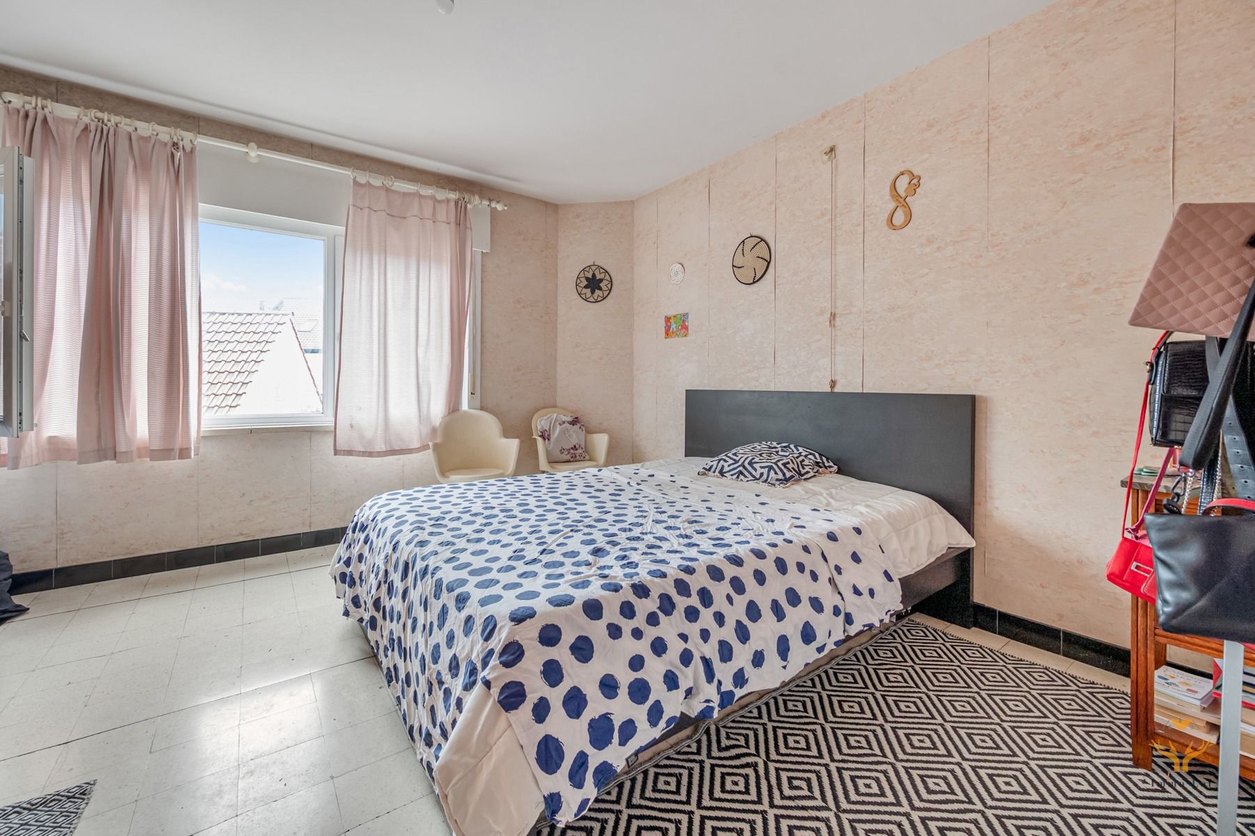 Ruime vrijstaande woning met 5 slaapkamers foto 9