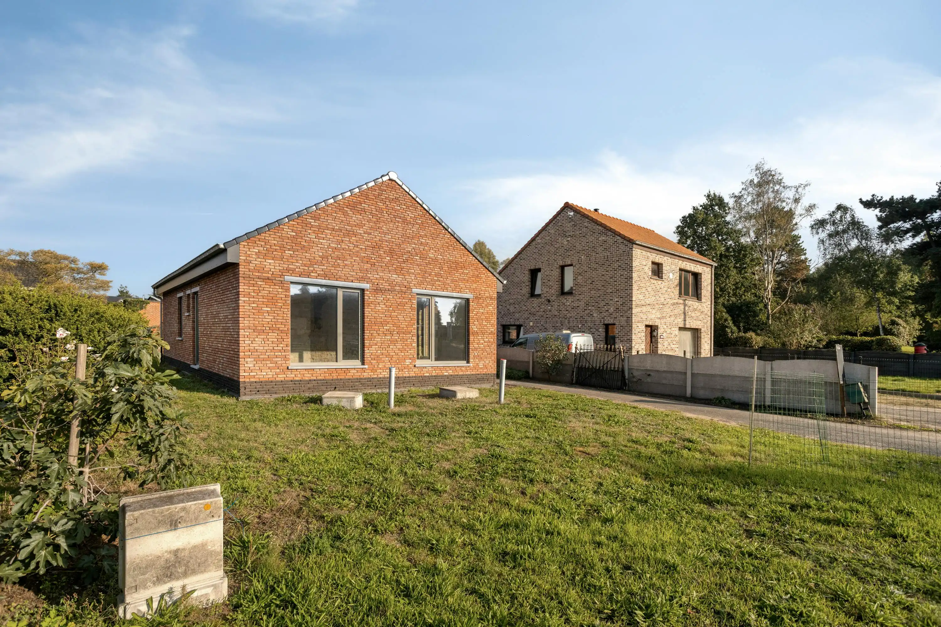Vrijstaand, gelijkvloers huis met potentieel te Maldegem foto 7