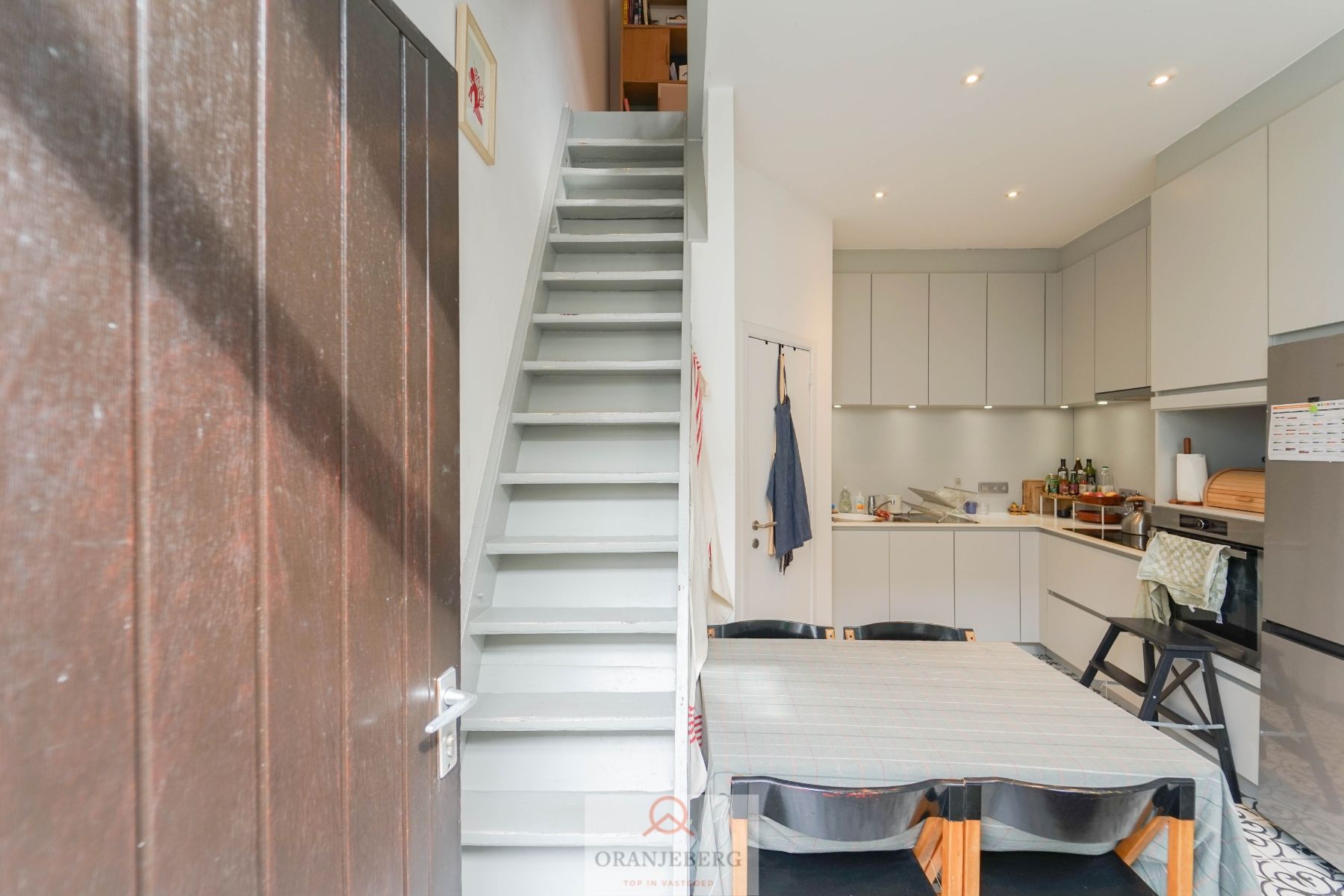Charmante gerenoveerde woning met terras op topligging! foto 23
