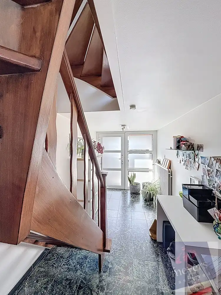 Bel-étagewoning met garage, terras en tuin op toplocatie in Hasselt foto 5