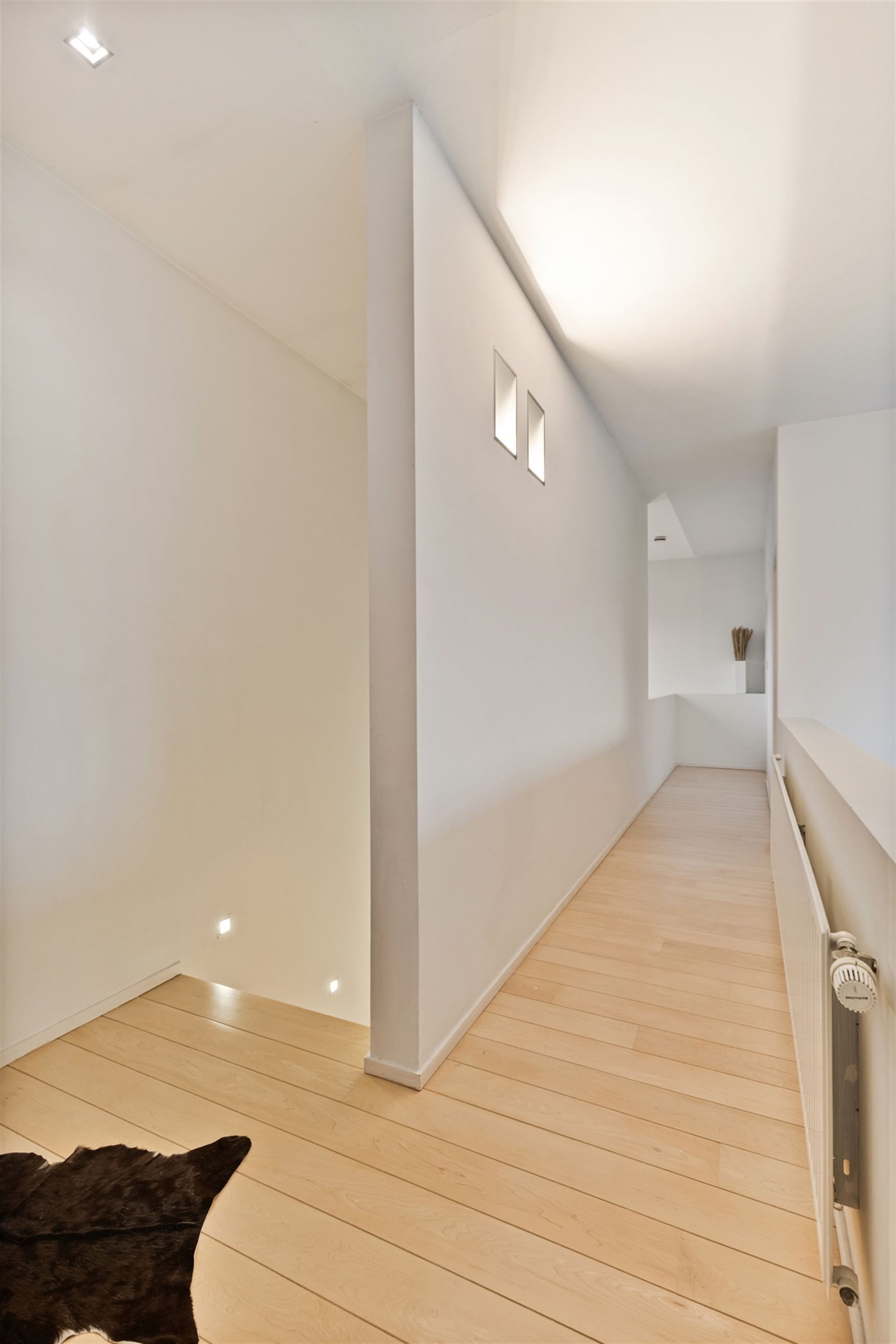 Ruime moderne villa foto 10