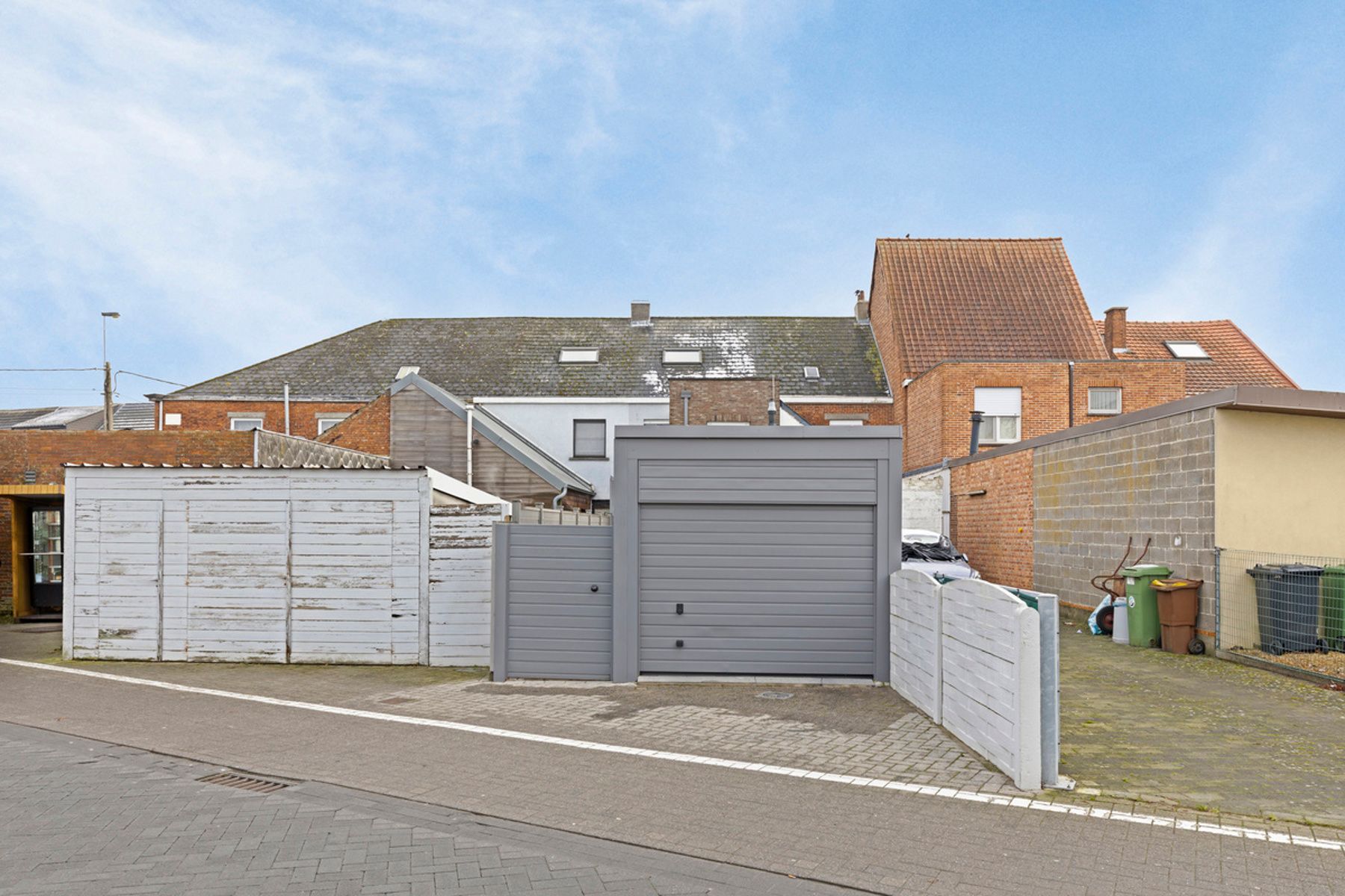 Instapklare centrumwoning met garage en autostaanplaats.  foto 28